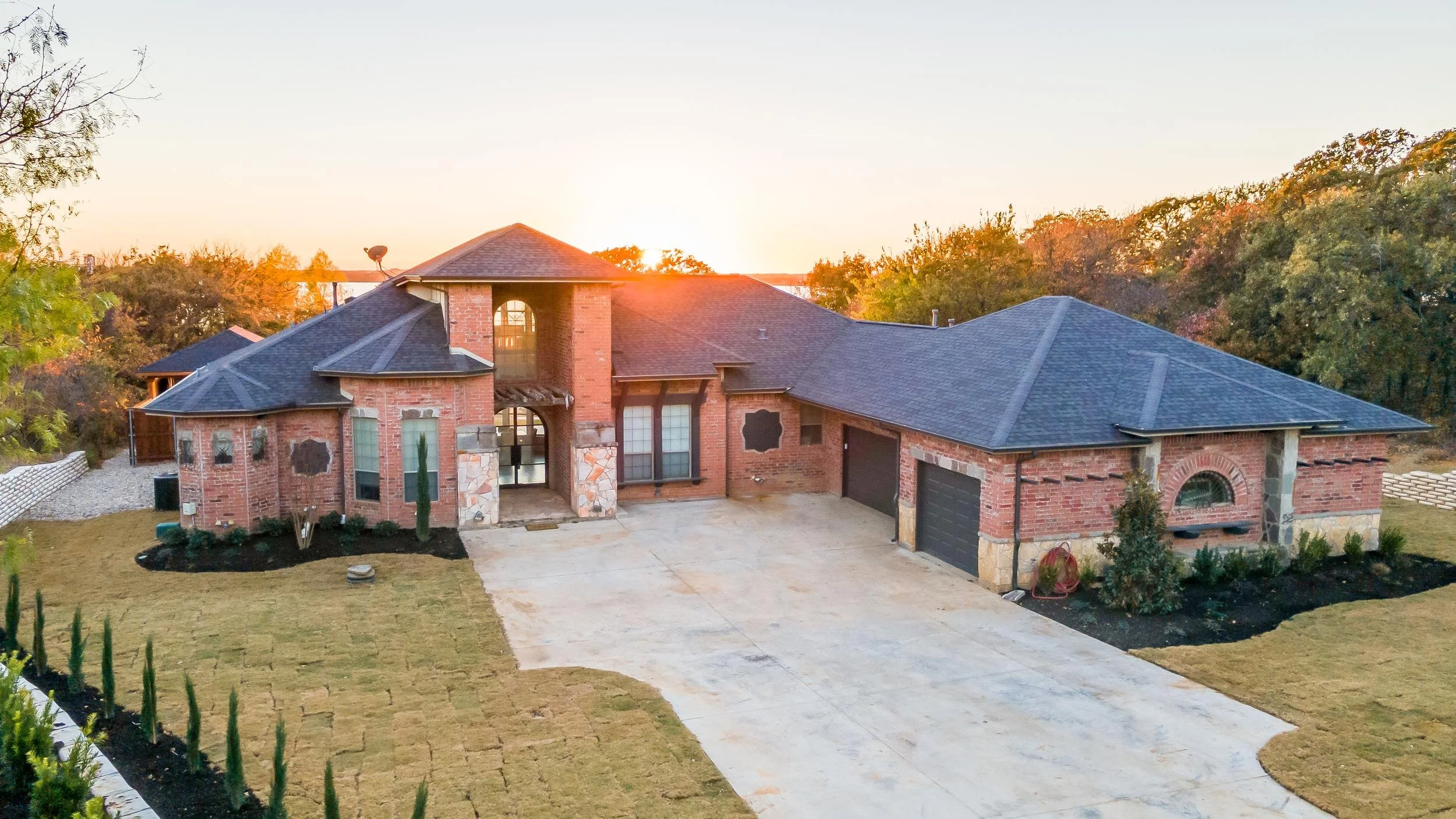500 Diamond Point Drive (6 of 40).jpg