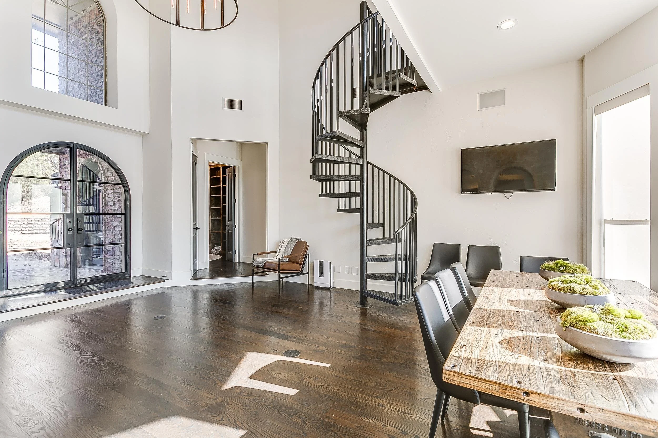 500 Diamond Point Drive (53 of 56).jpg