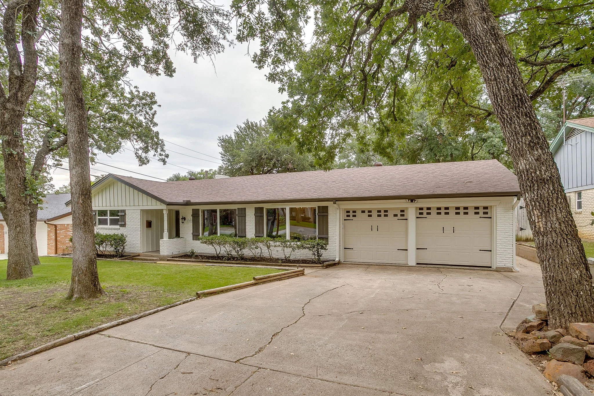 1909 Windlea Dr (1 of 46).jpg