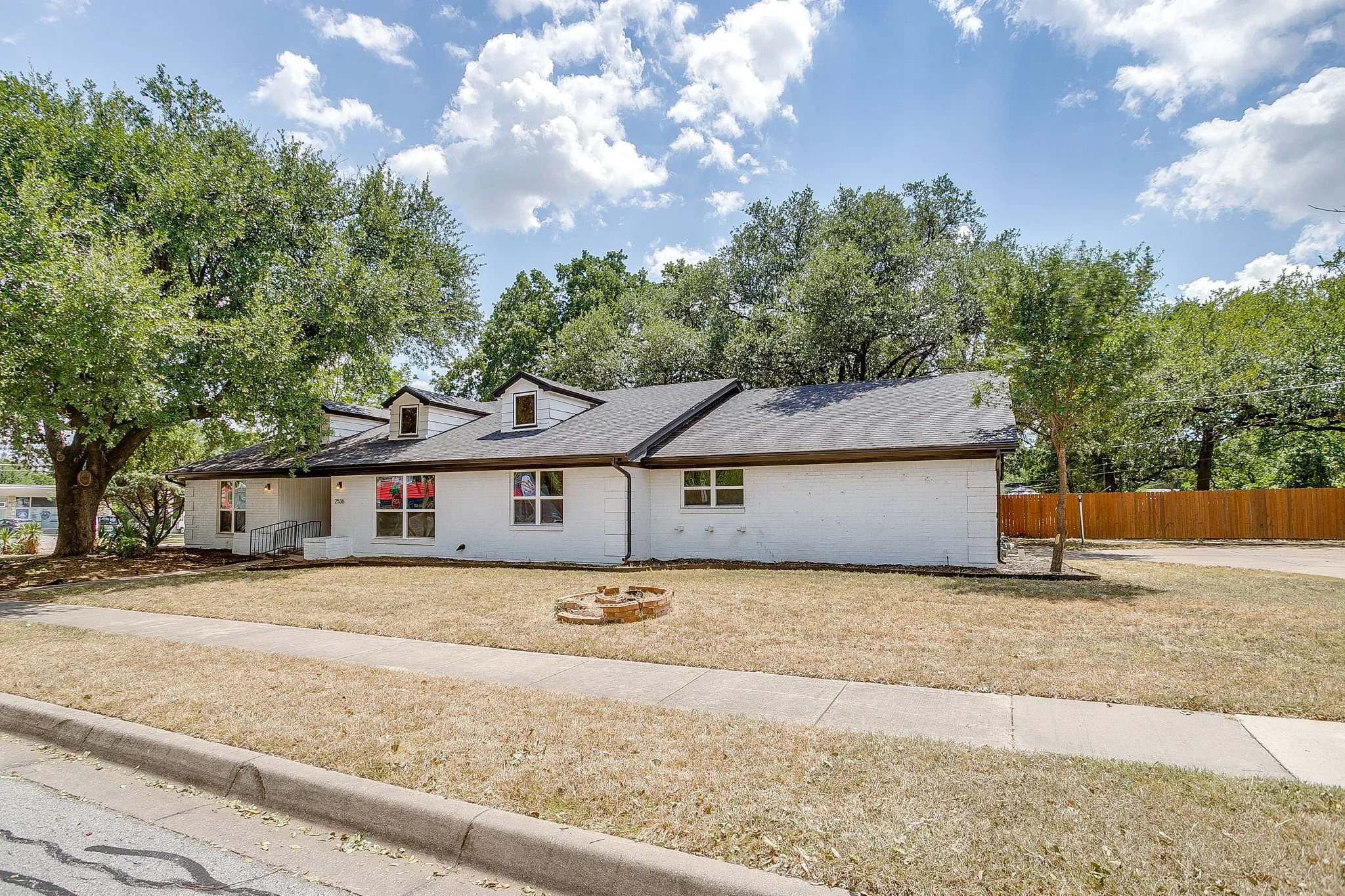 2536 Daisy Ln (2 of 45).jpg