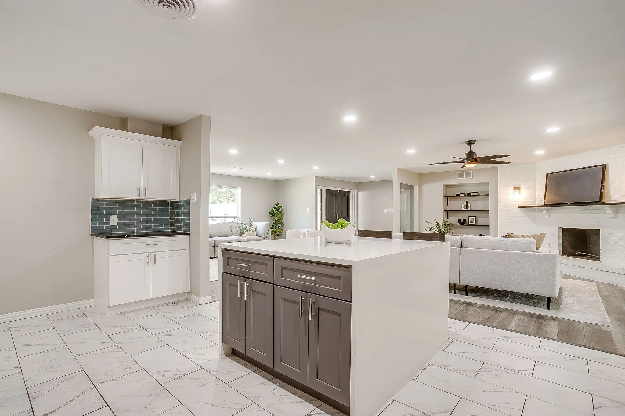 2536 Daisy Ln (19 of 45).jpg
