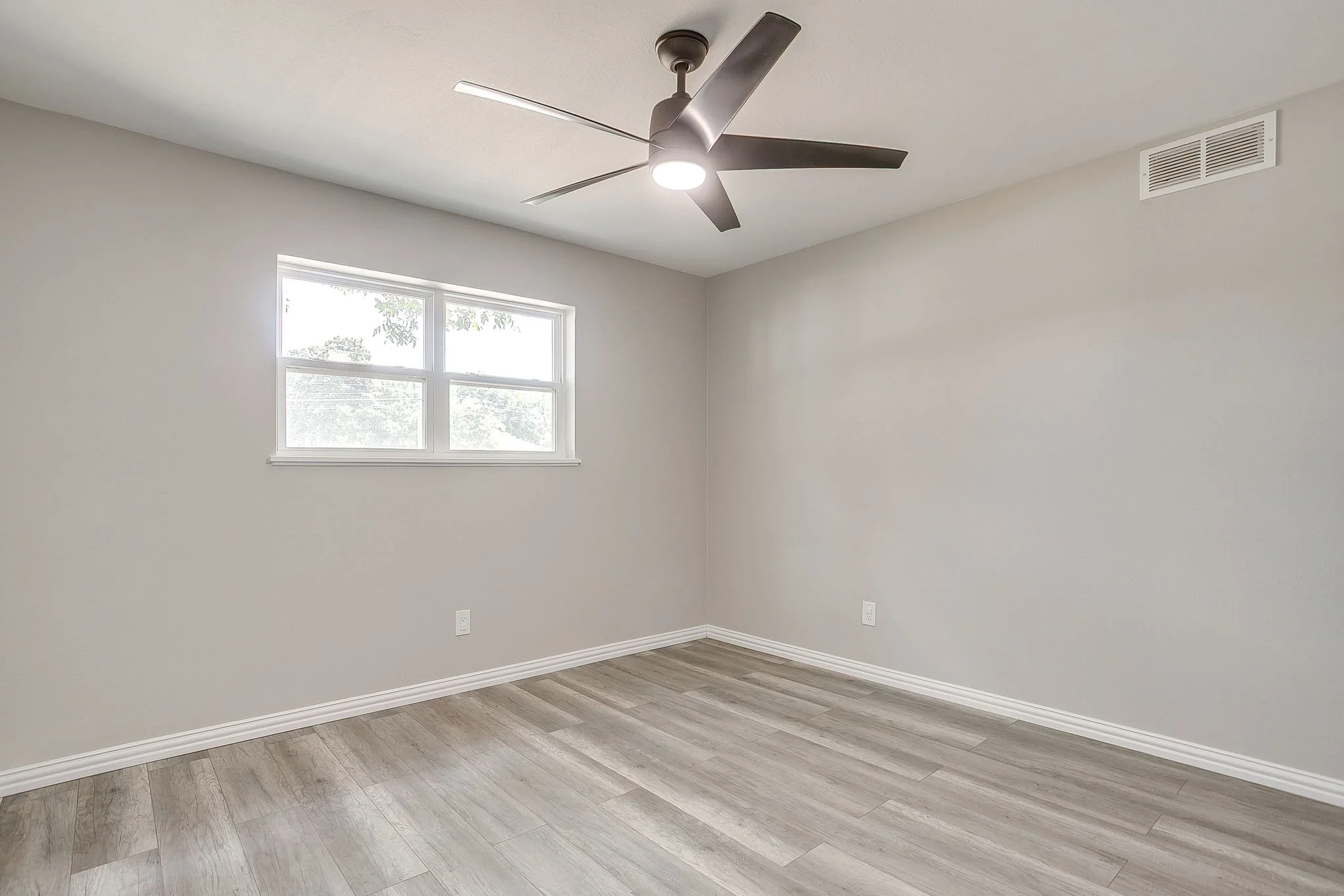 2536 Daisy Ln (33 of 45).jpg