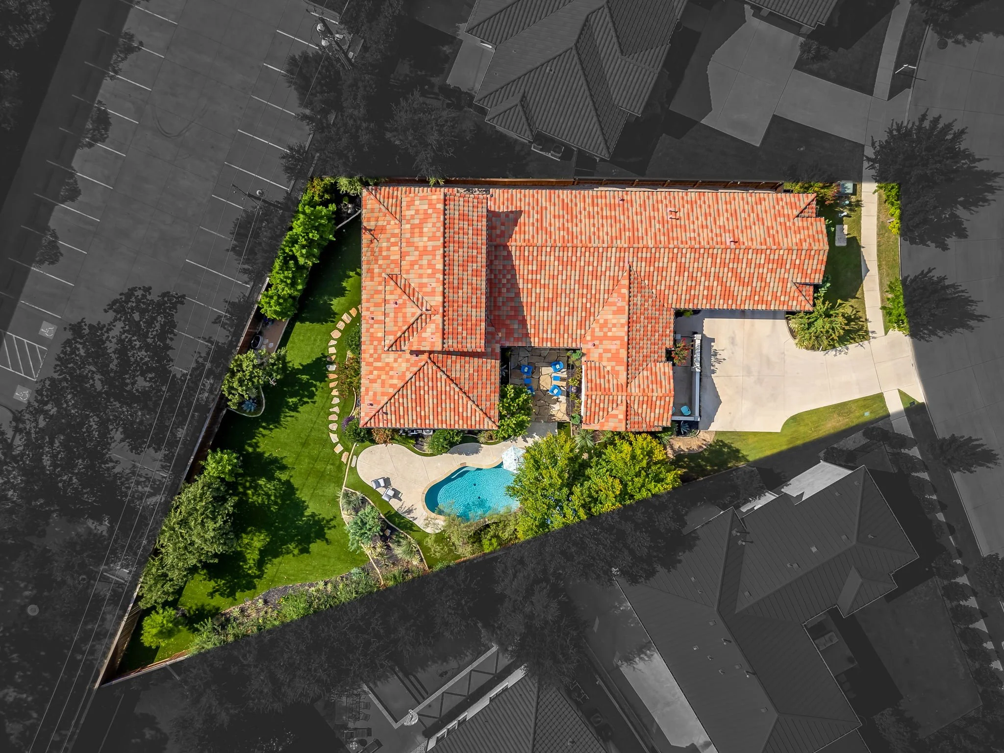 Copy of 140 Pineland Pl (6 of 87).jpg