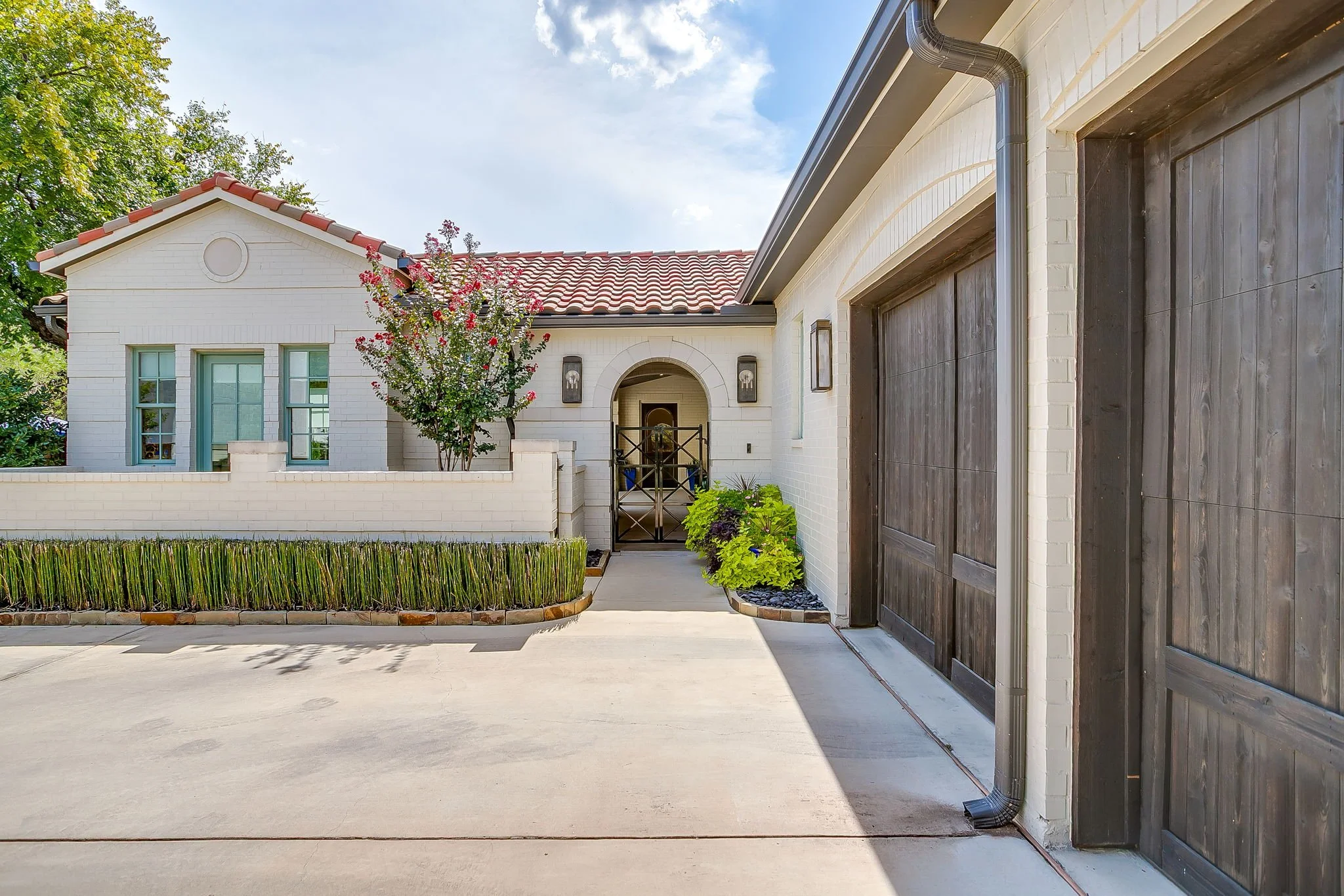 Copy of 140 Pineland Pl (17 of 87).jpg