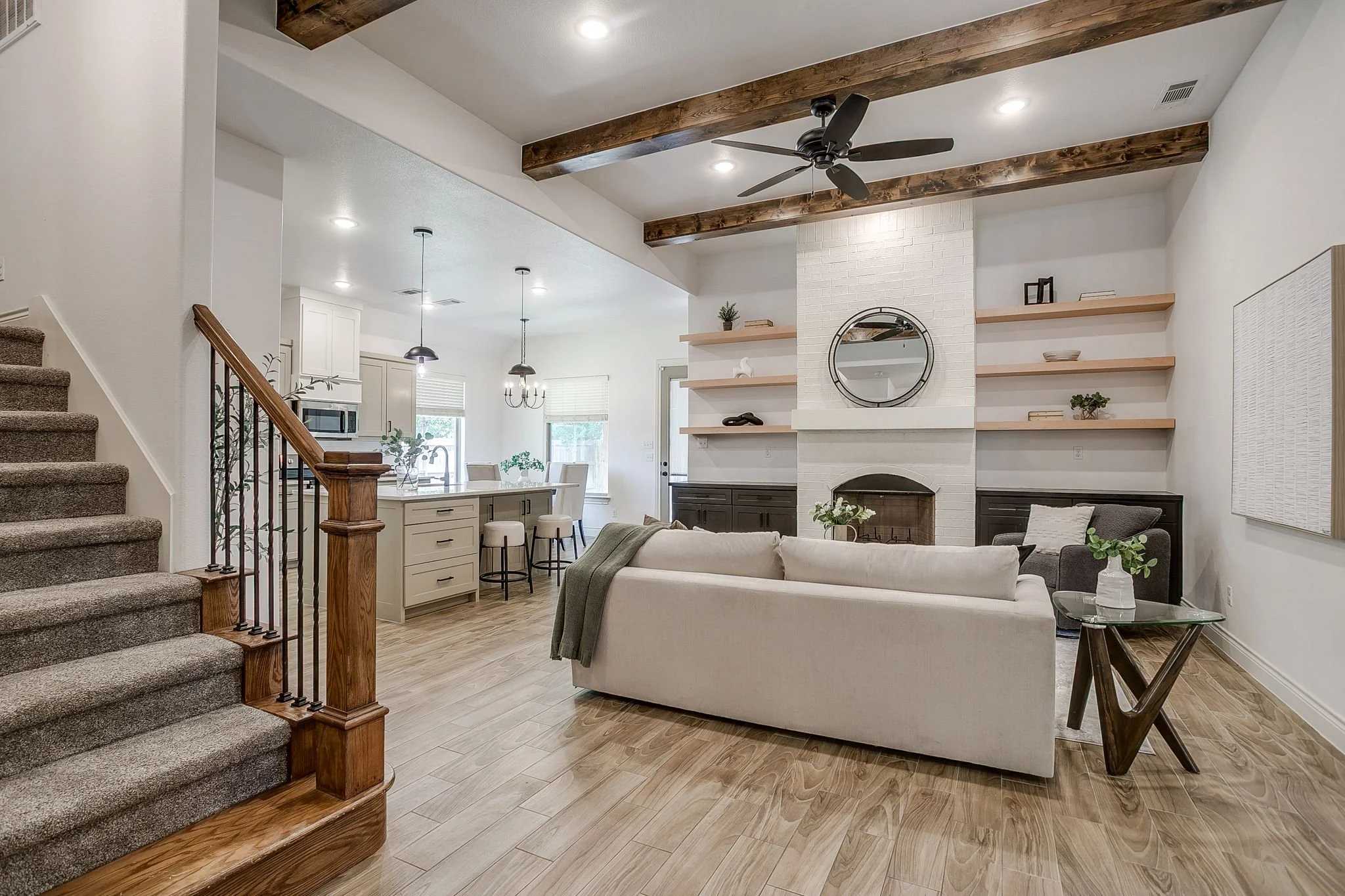 512 Isbell Rd (9 of 40).jpg