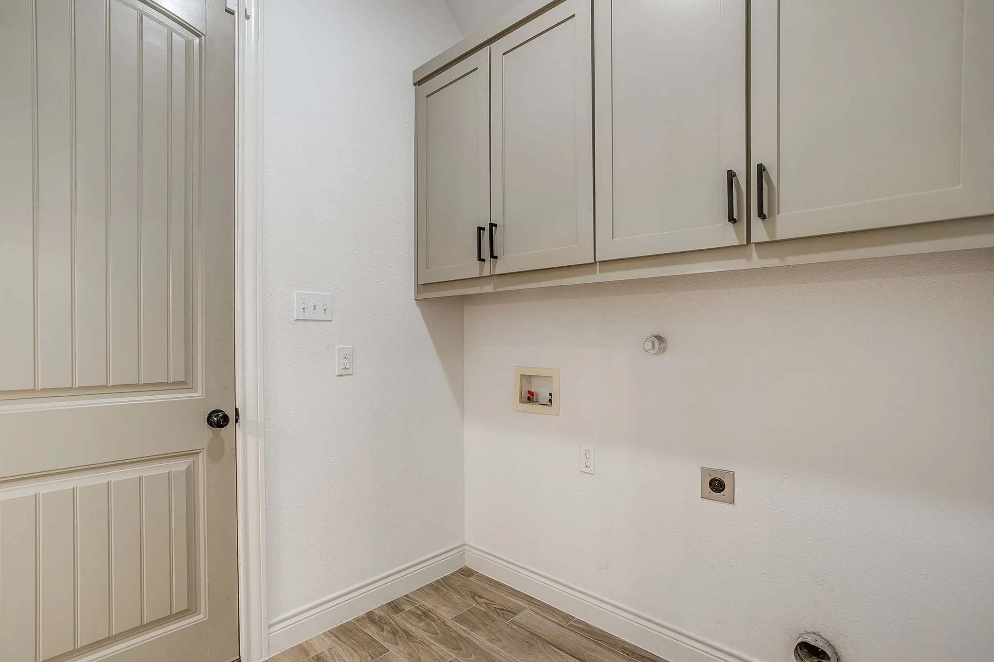 512 Isbell Rd (20 of 40).jpg