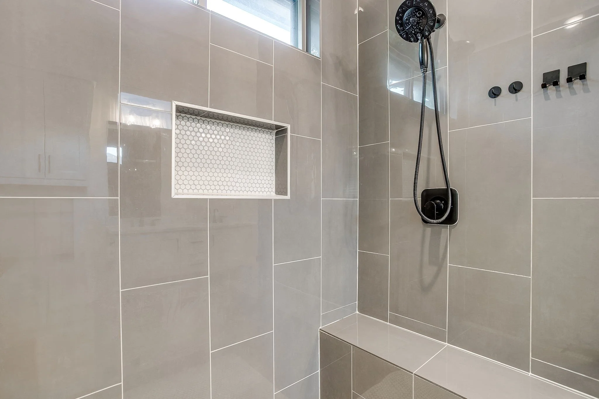 512 Isbell Rd (26 of 40).jpg