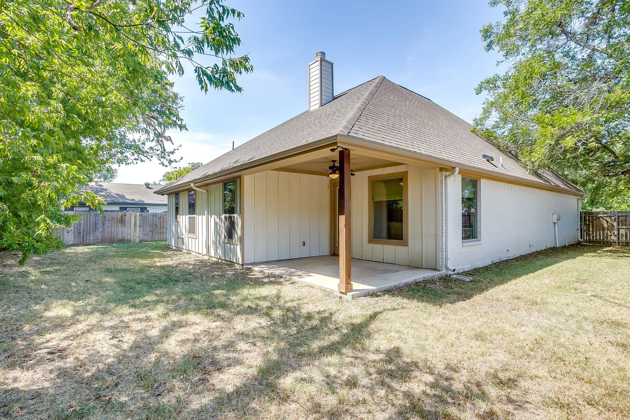 512 Isbell Rd (39 of 40).jpg