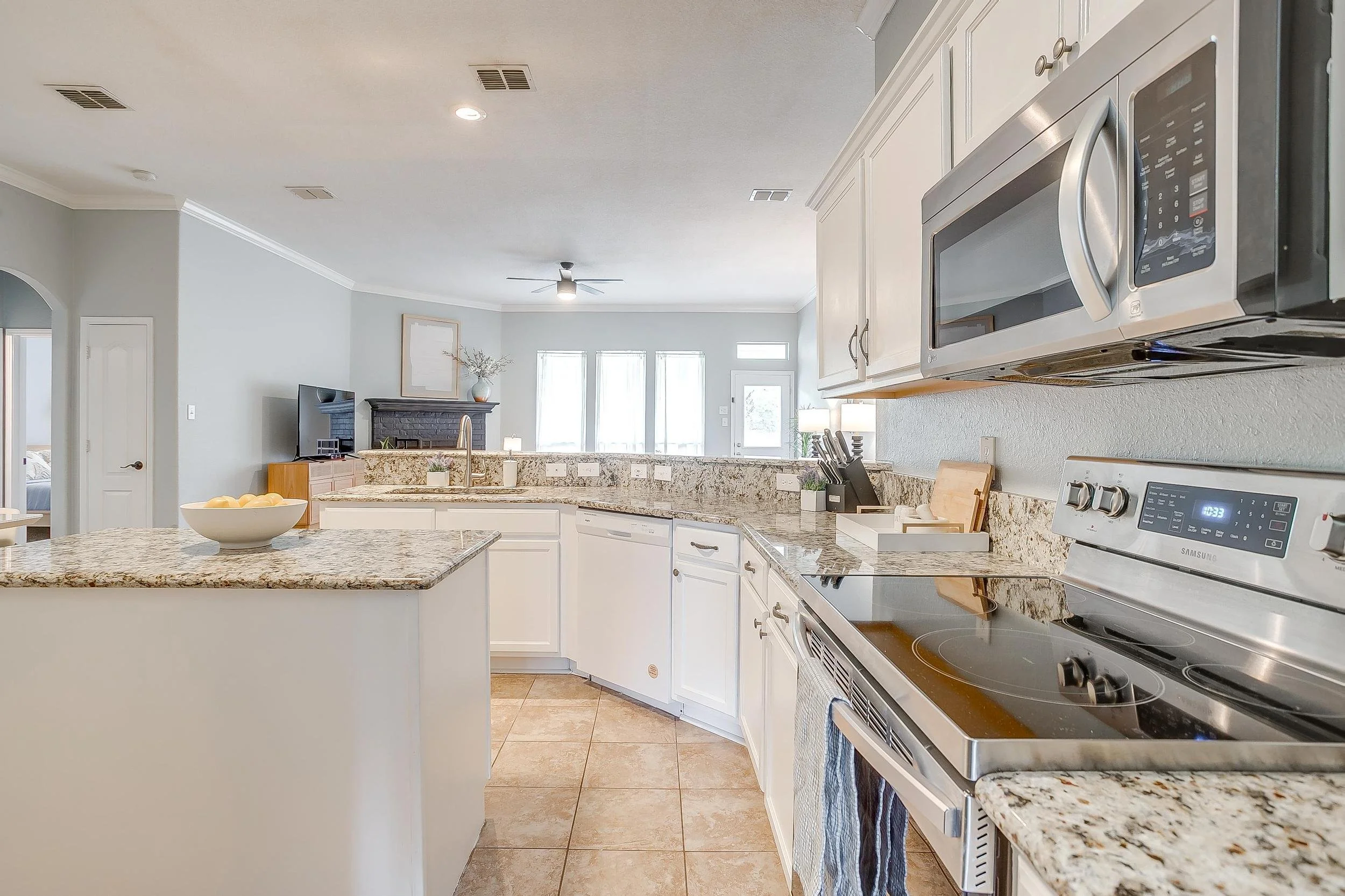 3107 Meandering Way (38 of 59).jpg