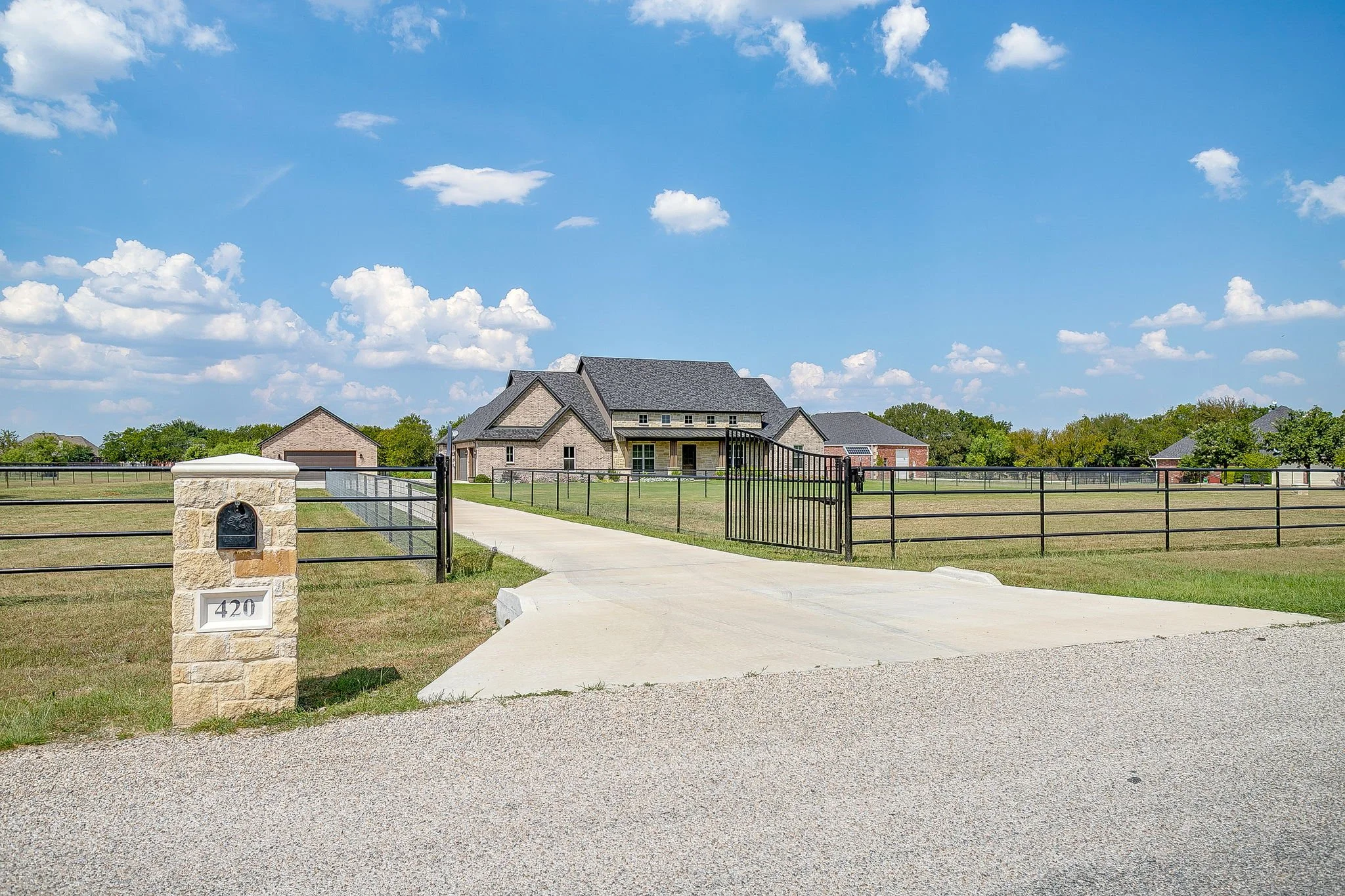 420 Cattlebaron Parc Dr (14 of 68).jpg