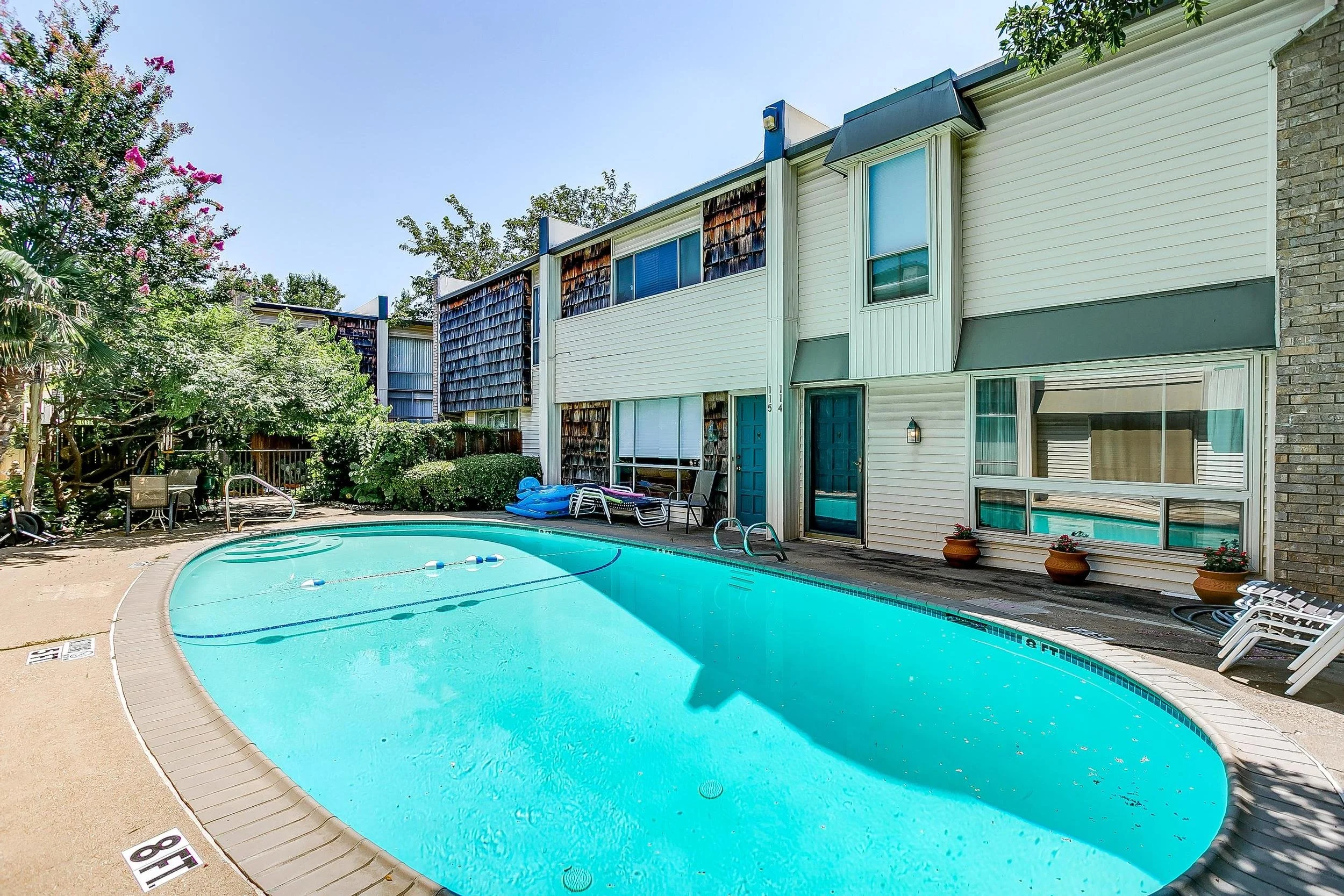 2710 Douglas Ave. (41 of 43).jpg