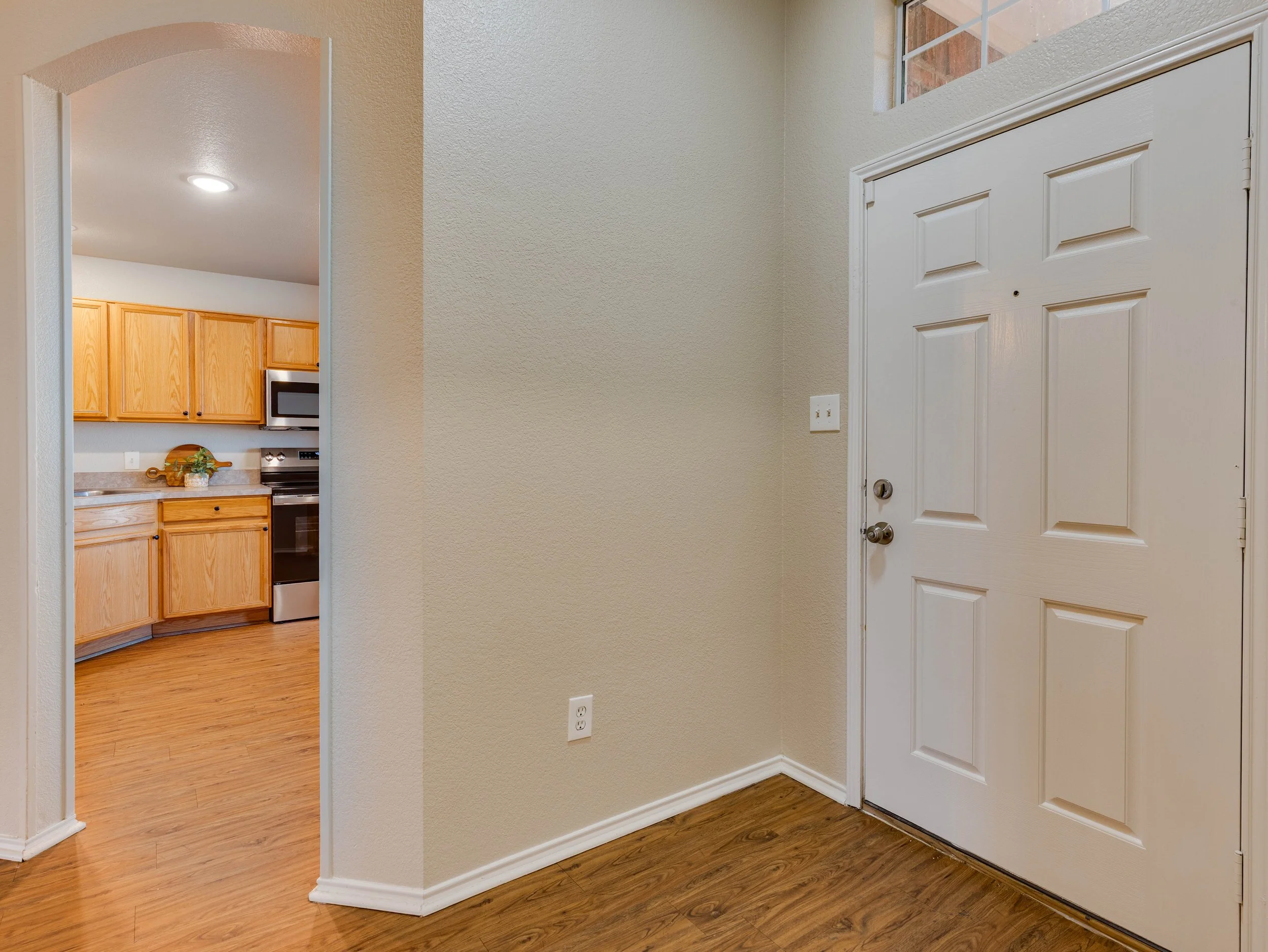005 Foyer.jpg