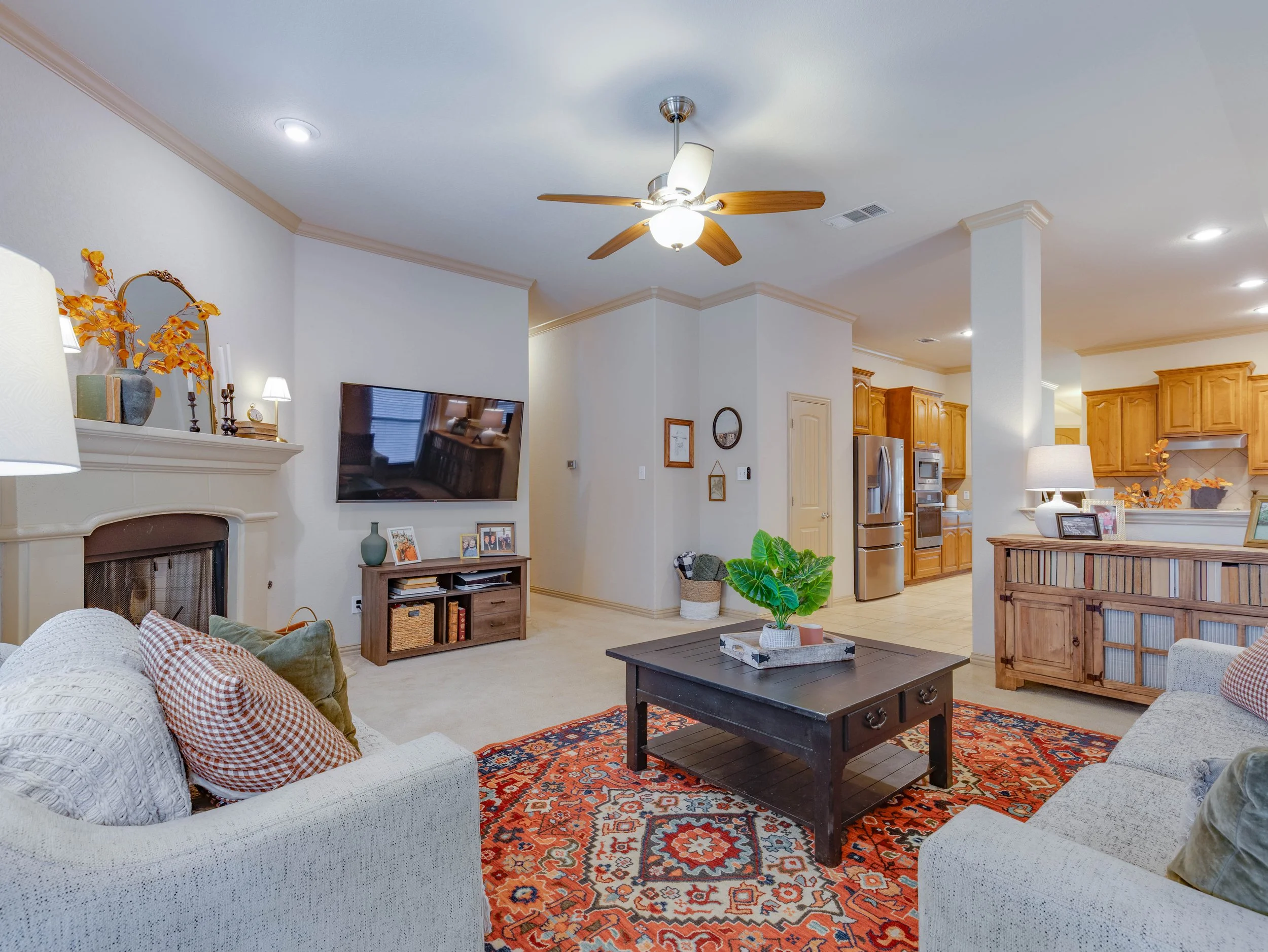027 Living Room.jpg