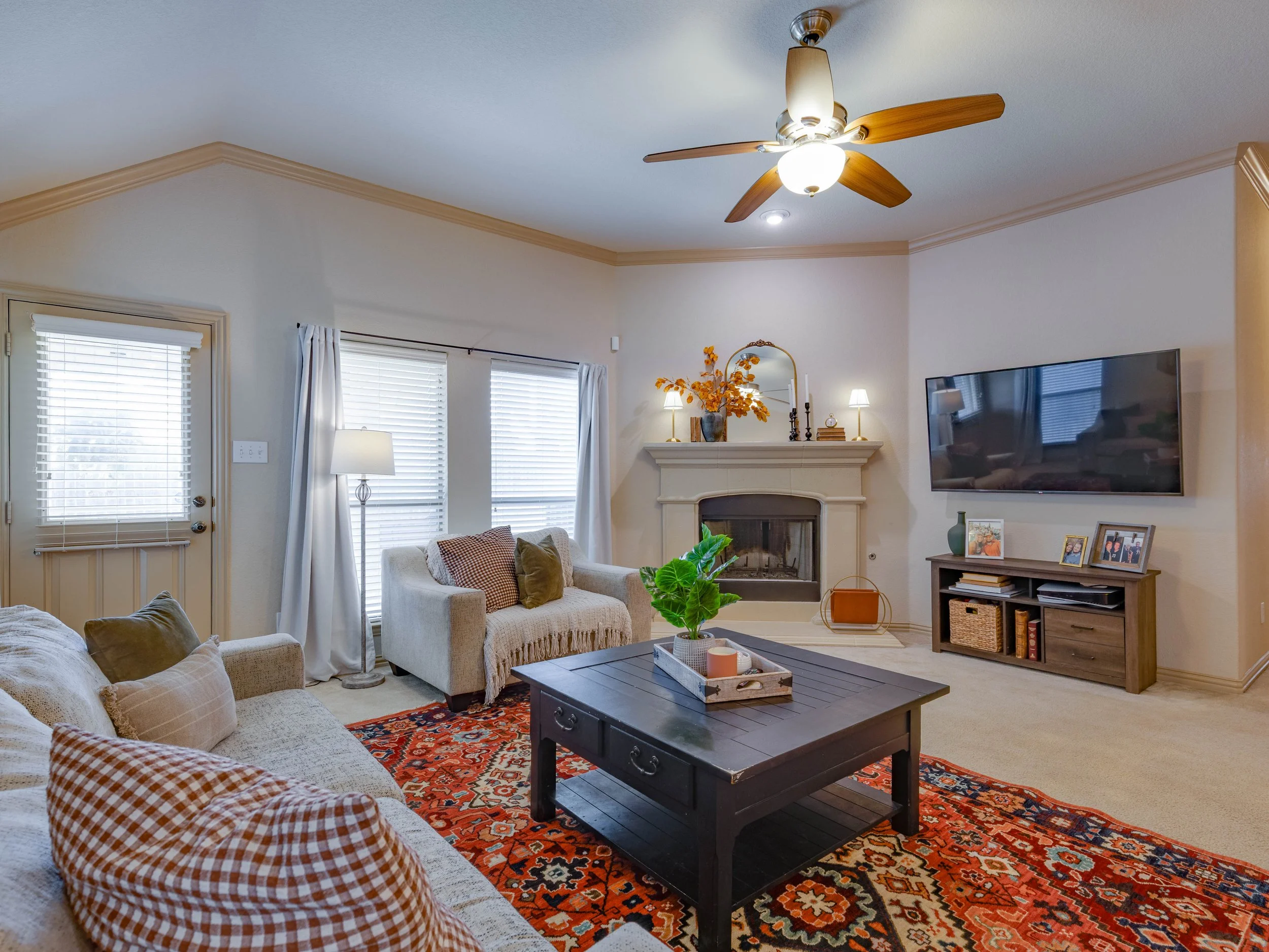 029 Living Room.jpg
