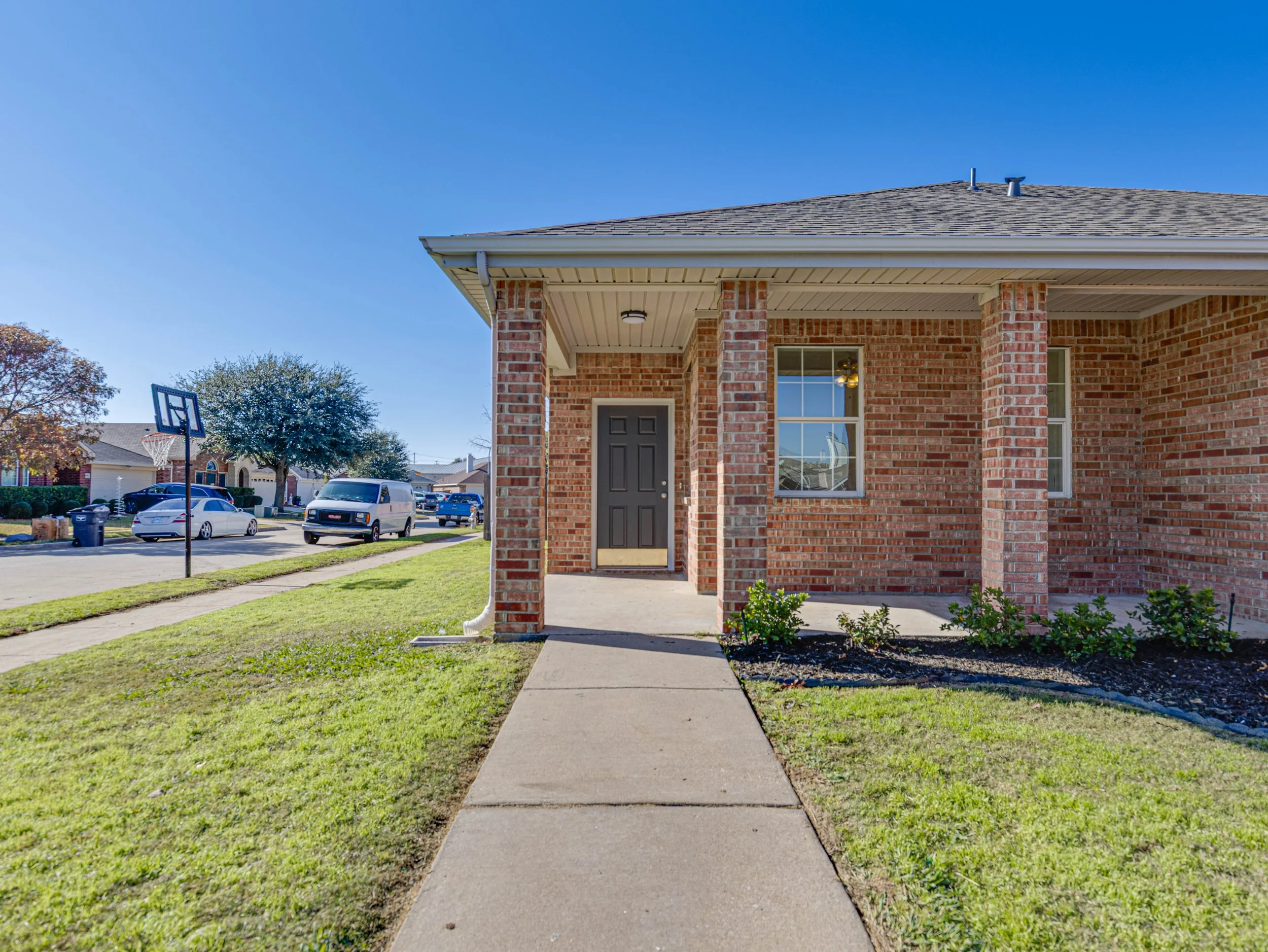 003 Front - 8701 Gaines.jpg