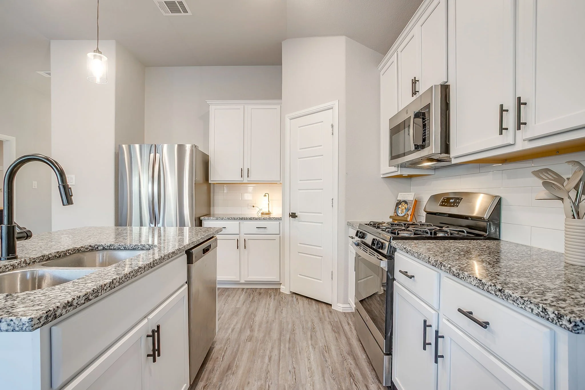 8805 Bronze Meadow Dr (20 of 44).jpg