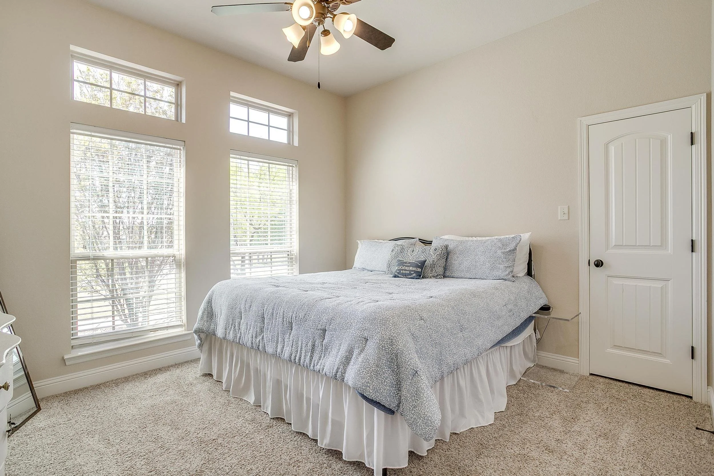 131 Condor View (45 of 56).jpg
