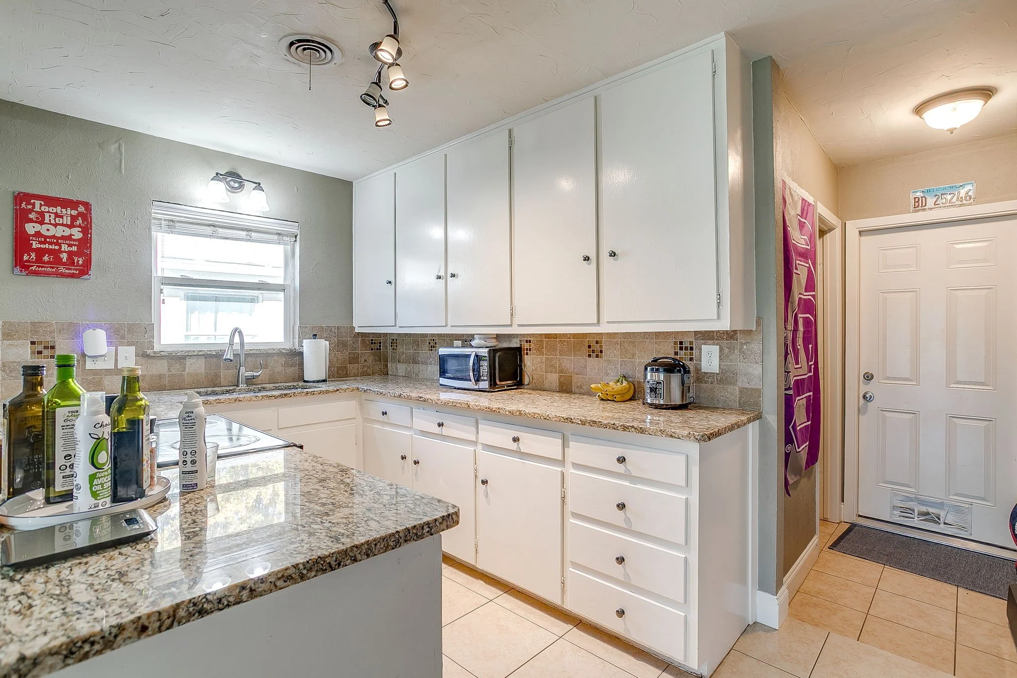 3612 Winston Rd (19 of 45).jpg