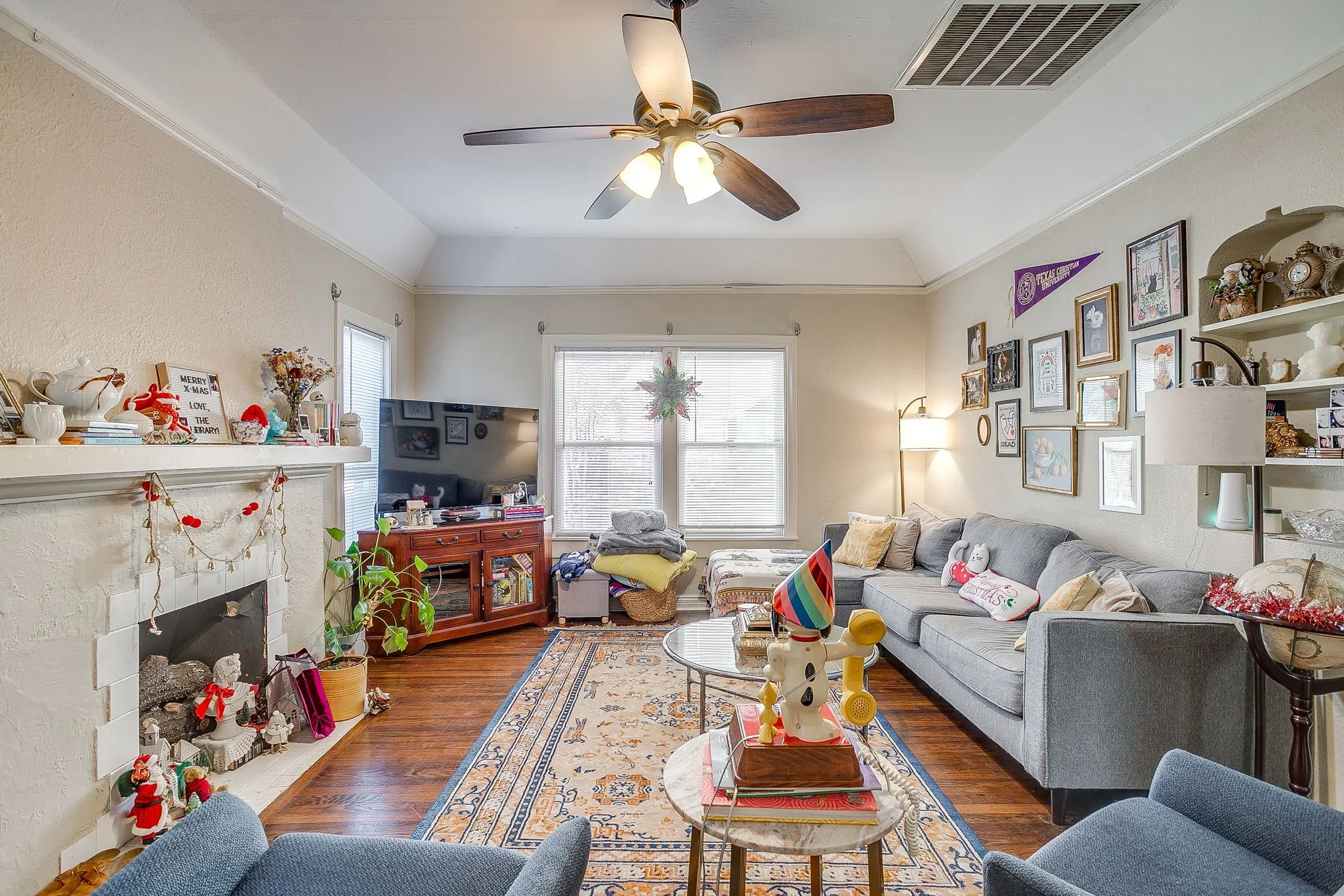 3305 Park Ridge Blvd (11 of 48).jpg