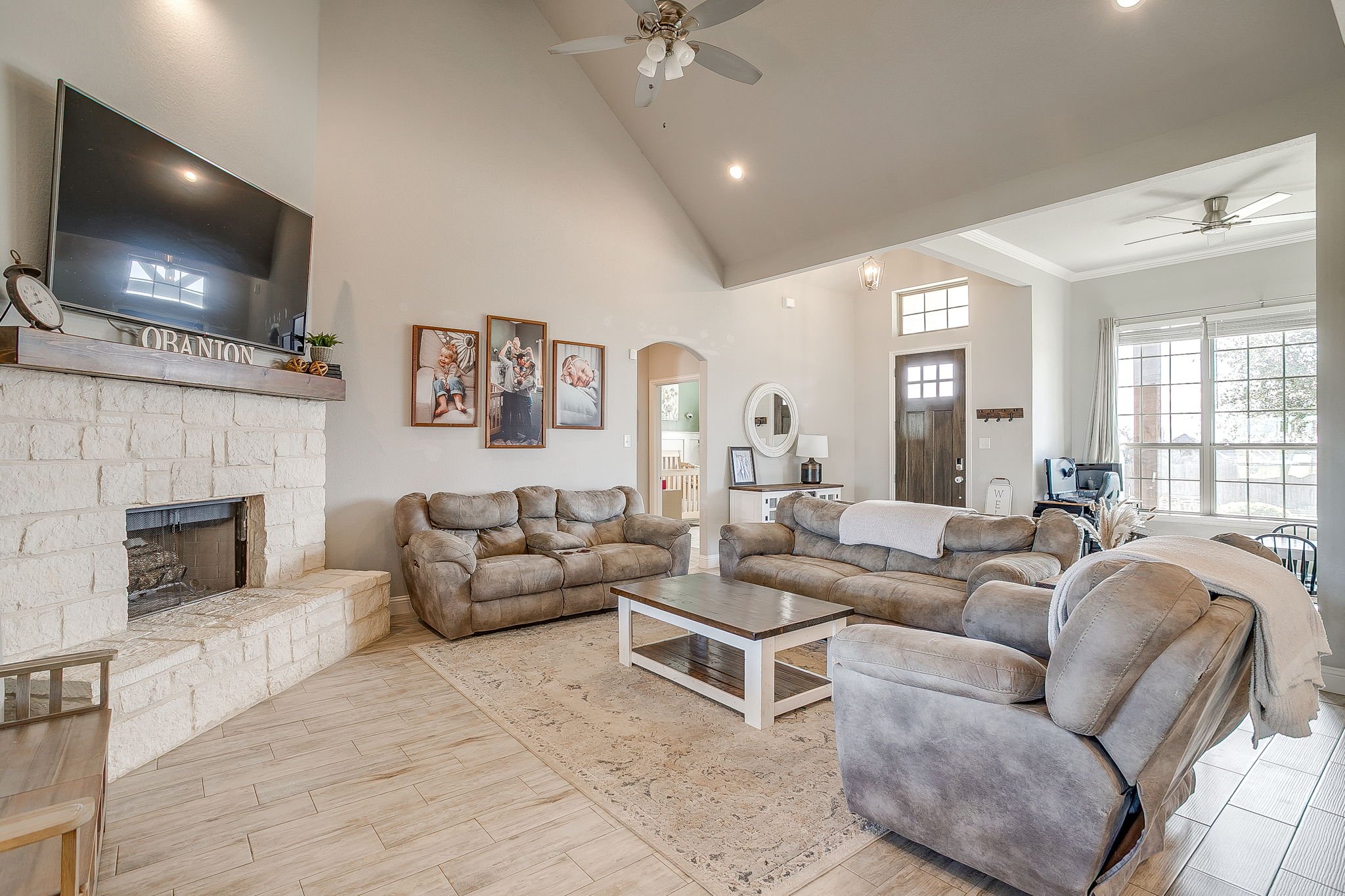 116 Acasia St (21 of 55).jpg