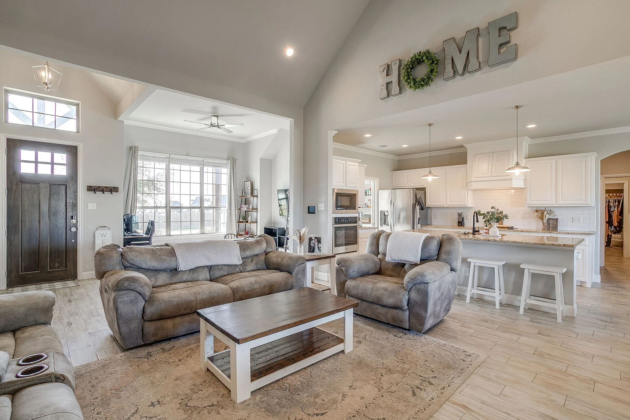 116 Acasia St (22 of 55).jpg