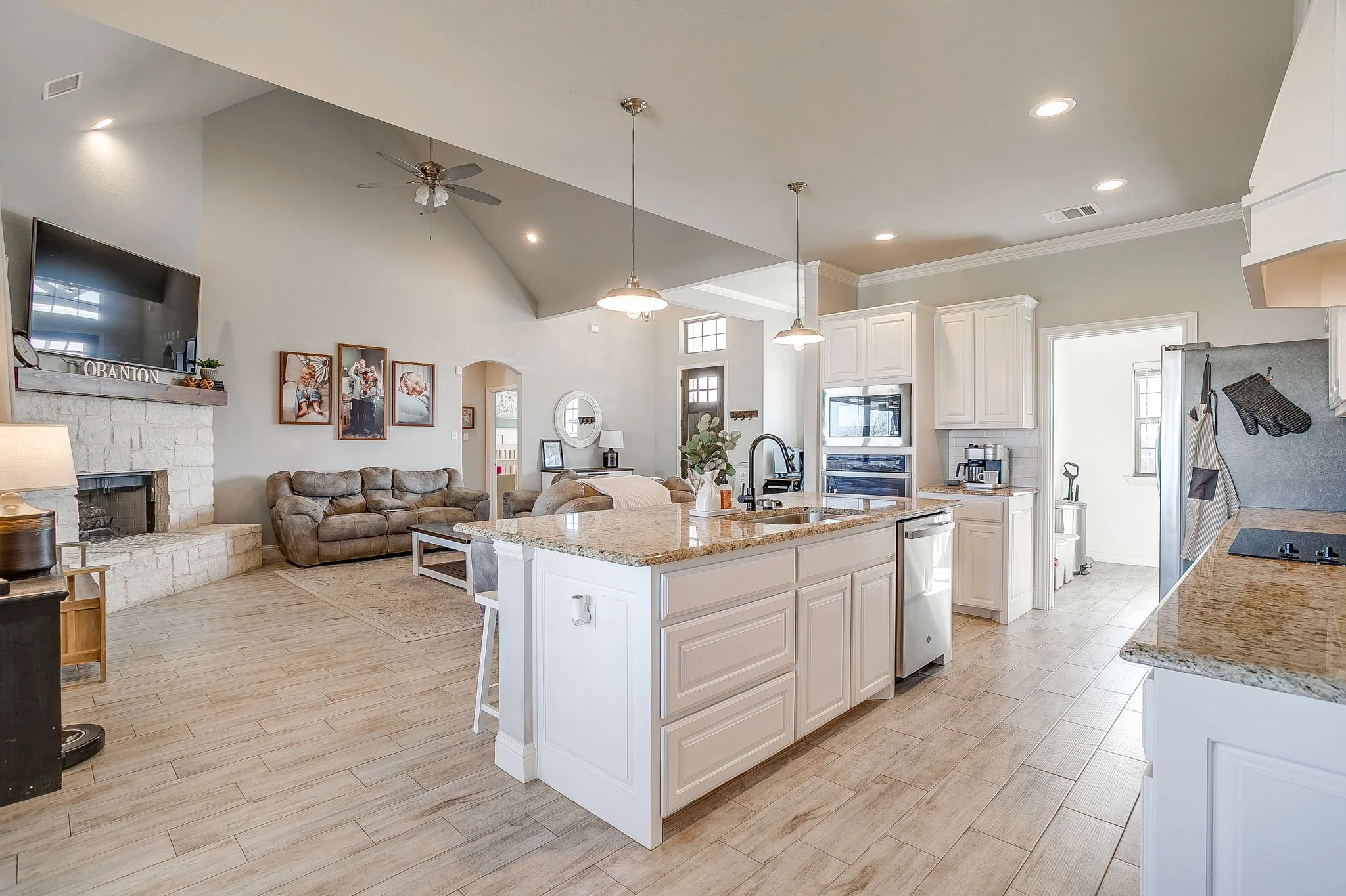 116 Acasia St (25 of 55).jpg