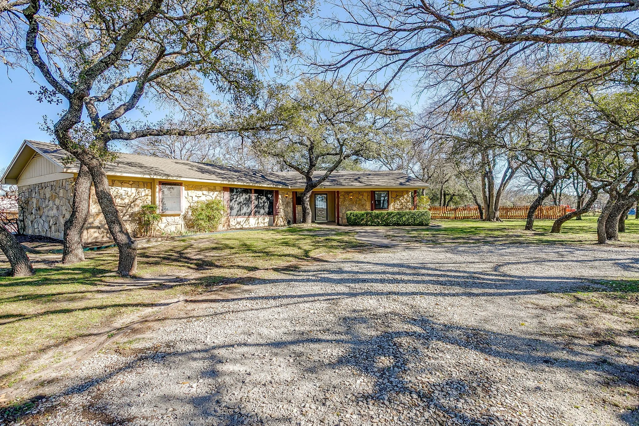 118 Woodcrest St (15 of 55).jpg