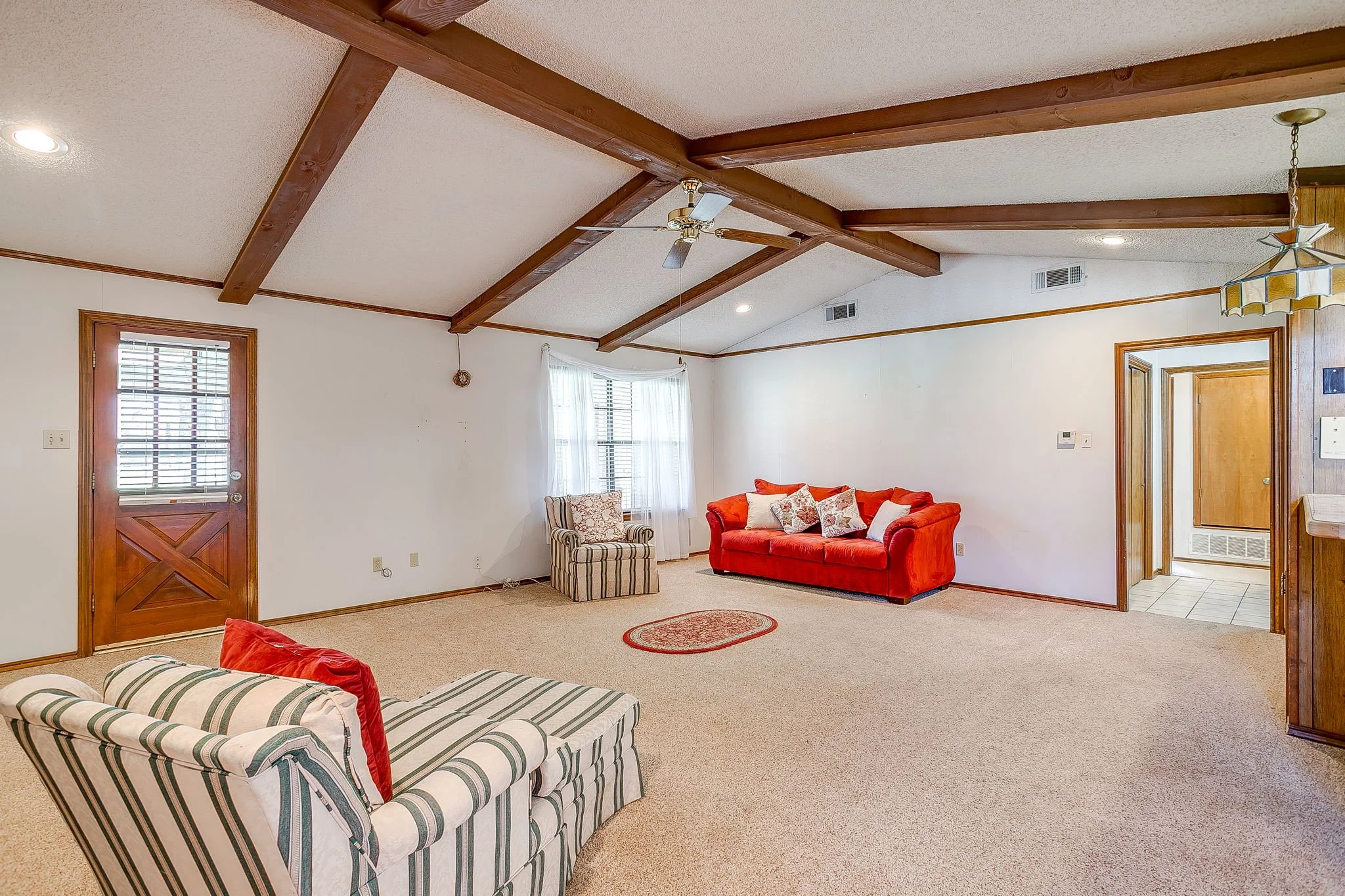 118 Woodcrest St (20 of 55).jpg