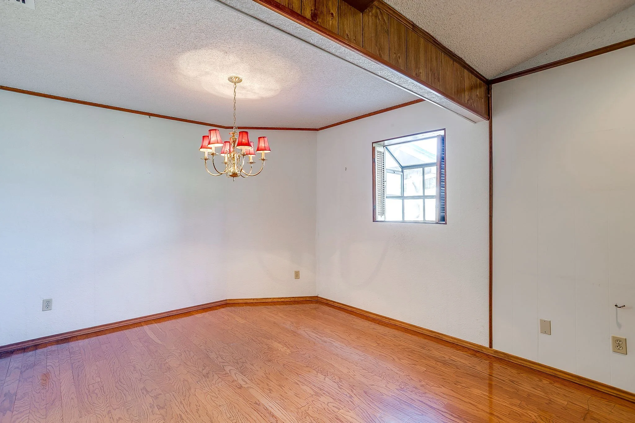 118 Woodcrest St (21 of 55).jpg