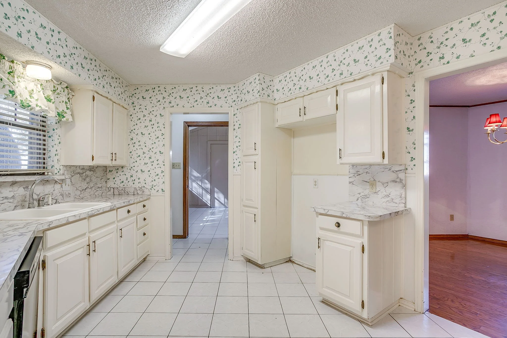 118 Woodcrest St (25 of 55).jpg