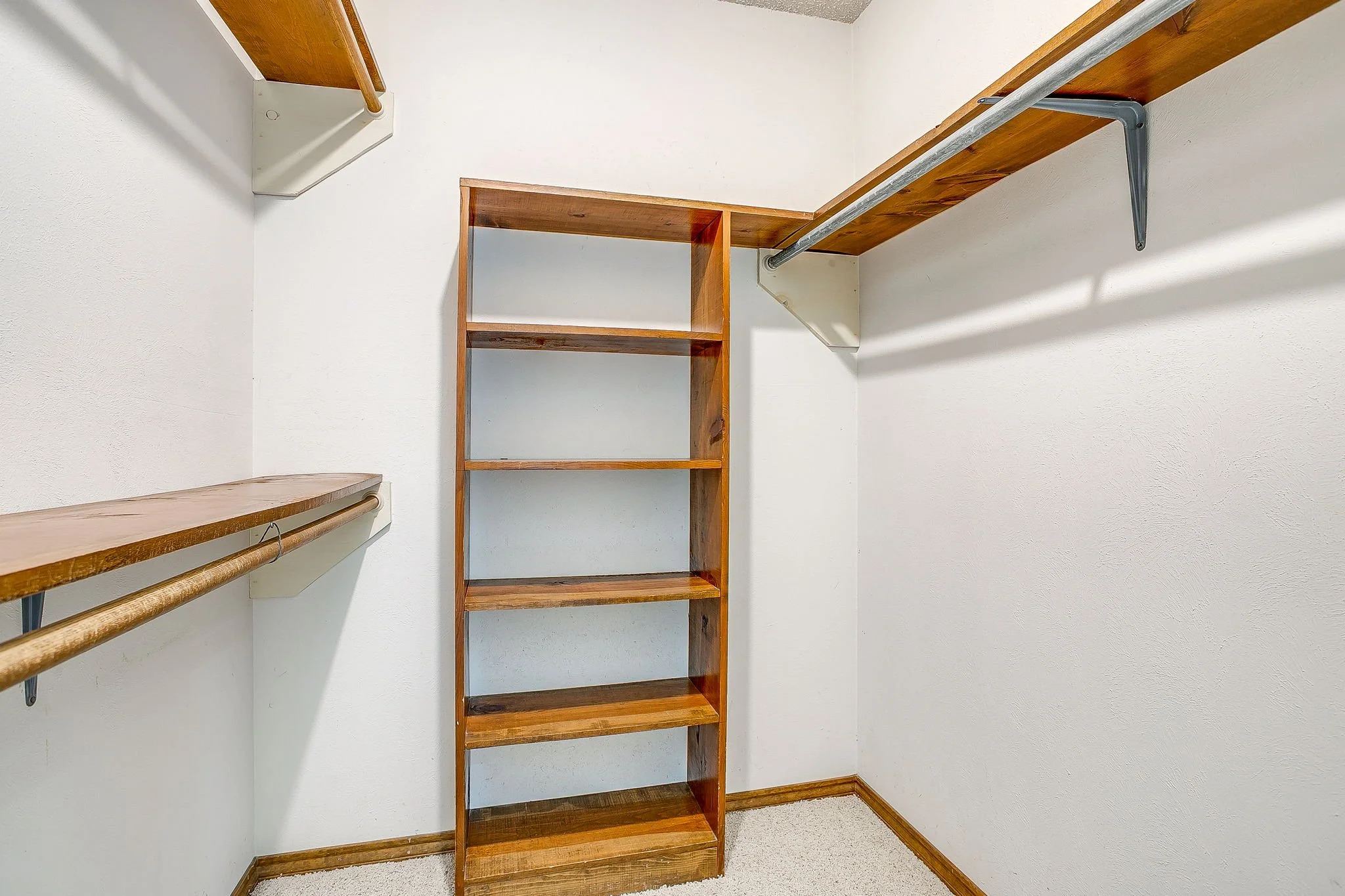 118 Woodcrest St (37 of 55).jpg