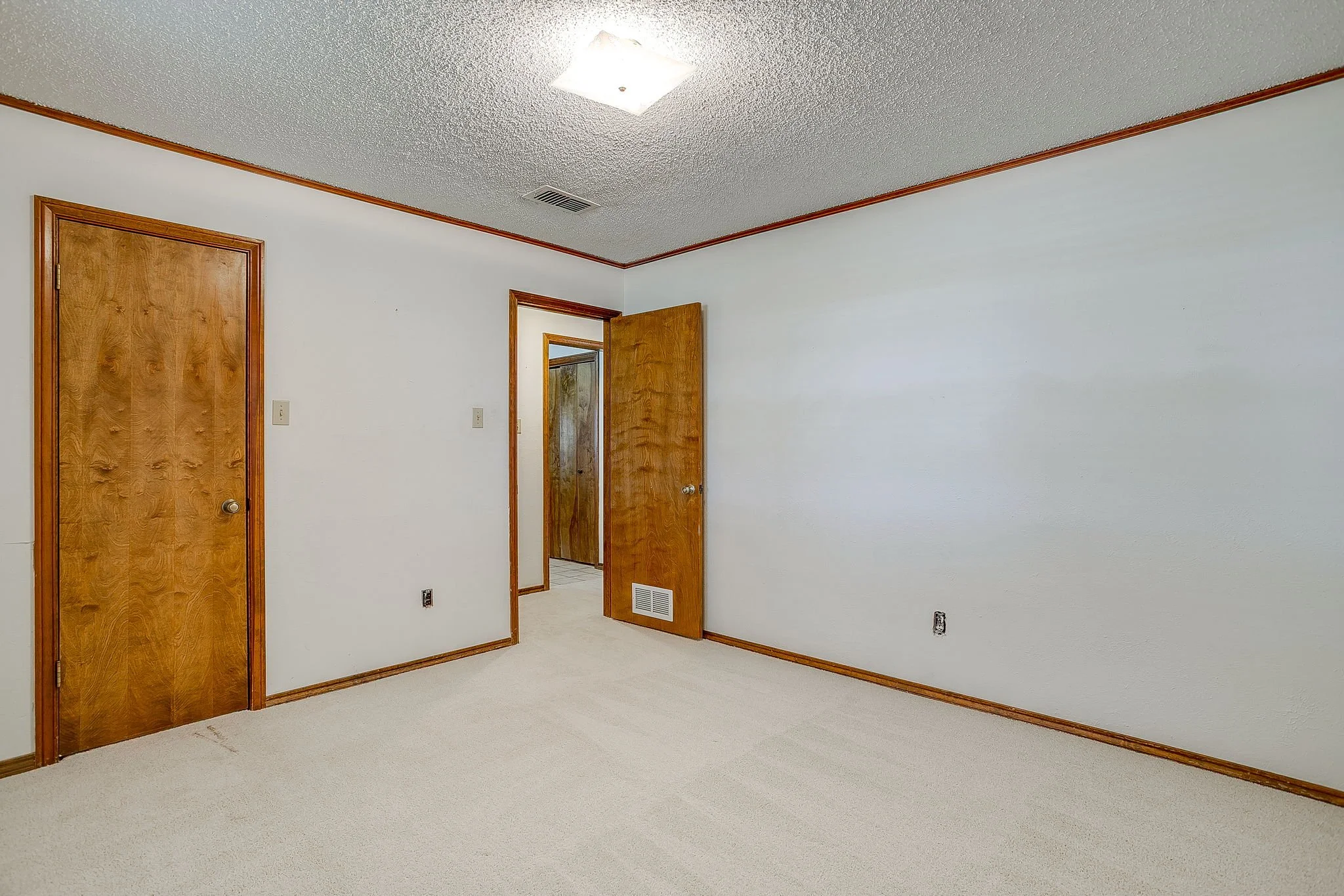 118 Woodcrest St (39 of 55).jpg