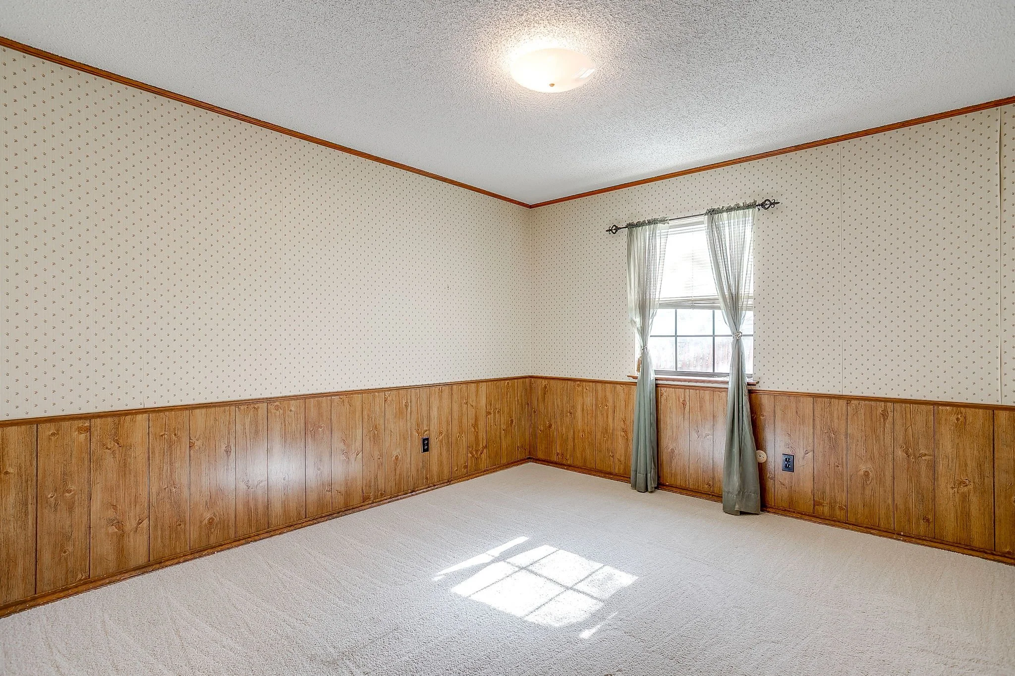 118 Woodcrest St (40 of 55).jpg