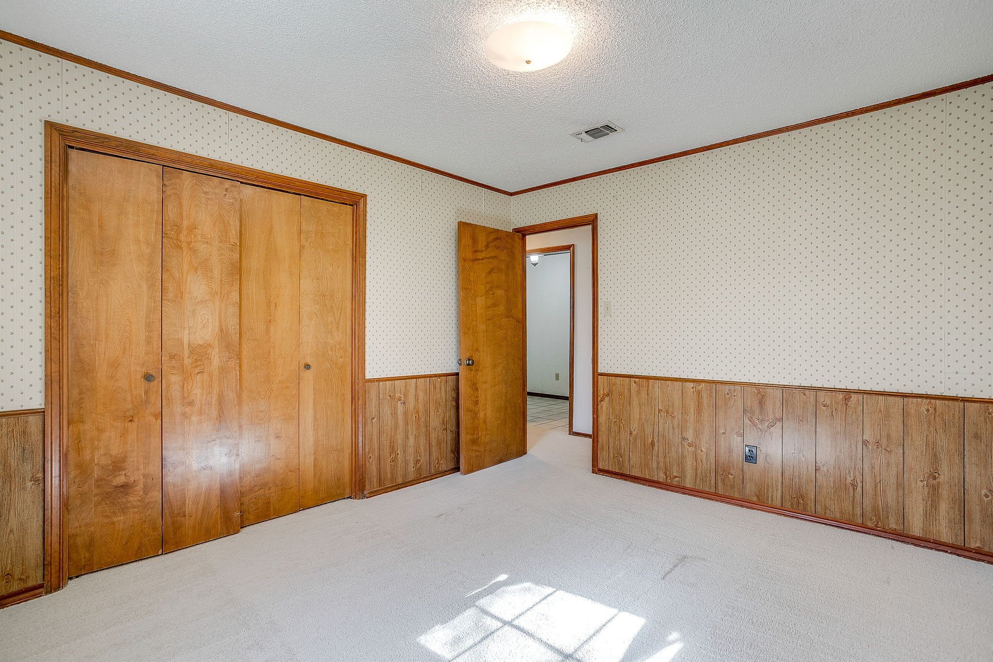 118 Woodcrest St (41 of 55).jpg