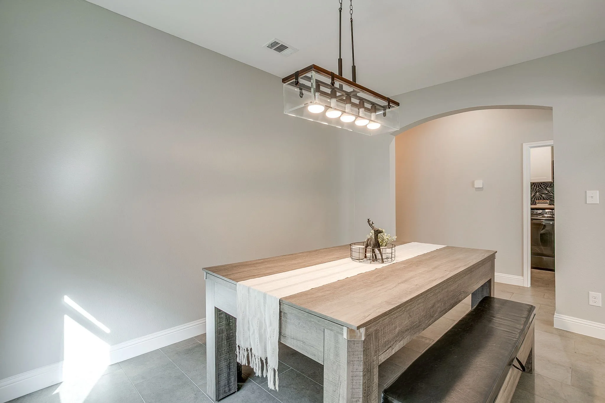 5617 Kilpatrick Ave r (10 of 46).jpg