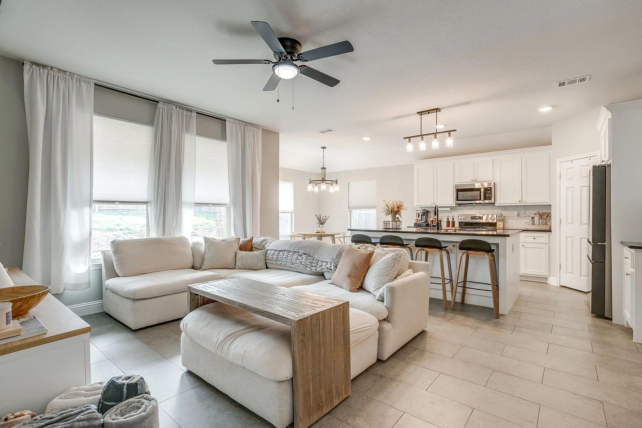 5617 Kilpatrick Ave r (11 of 46).jpg