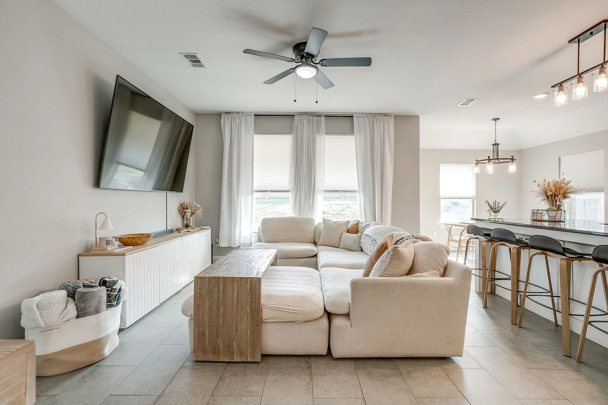 5617 Kilpatrick Ave r (12 of 46).jpg