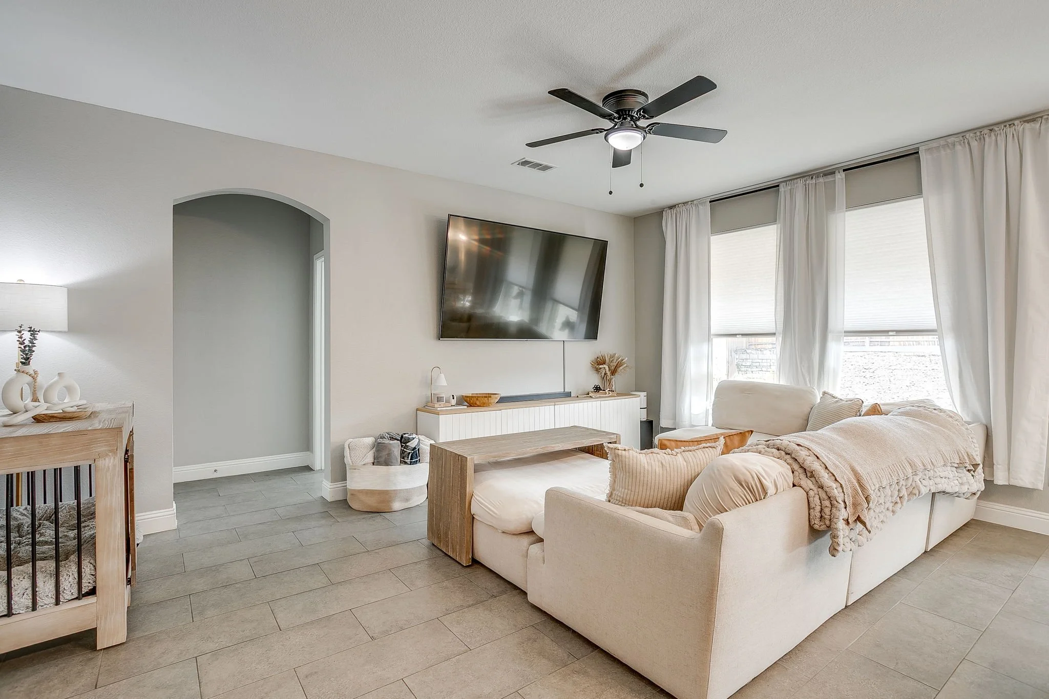 5617 Kilpatrick Ave r (13 of 46).jpg