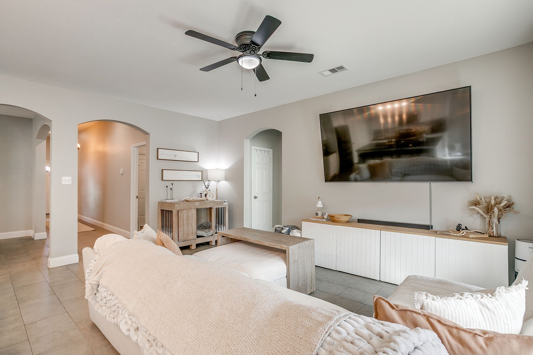 5617 Kilpatrick Ave r (14 of 46).jpg