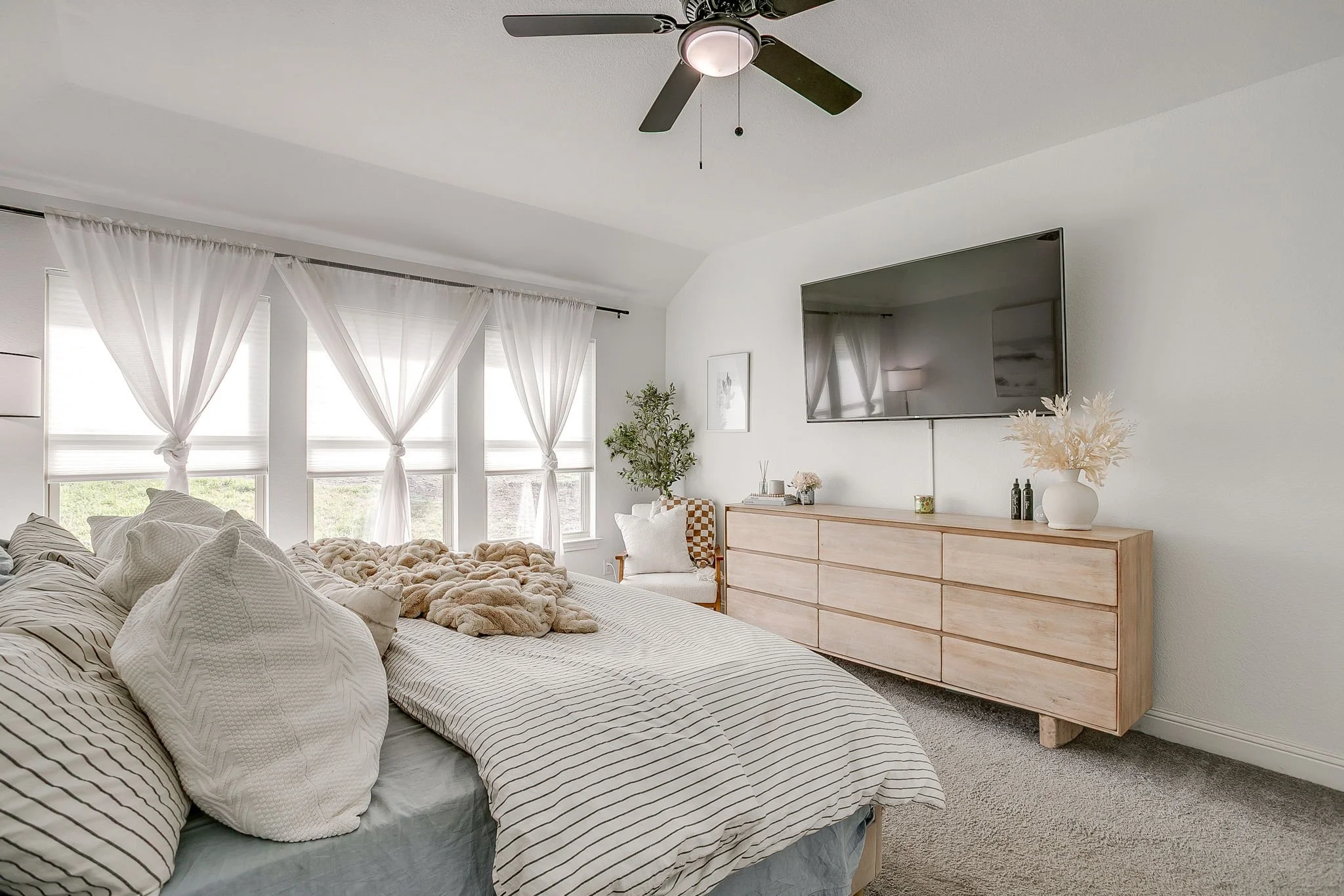 5617 Kilpatrick Ave r (28 of 46).jpg