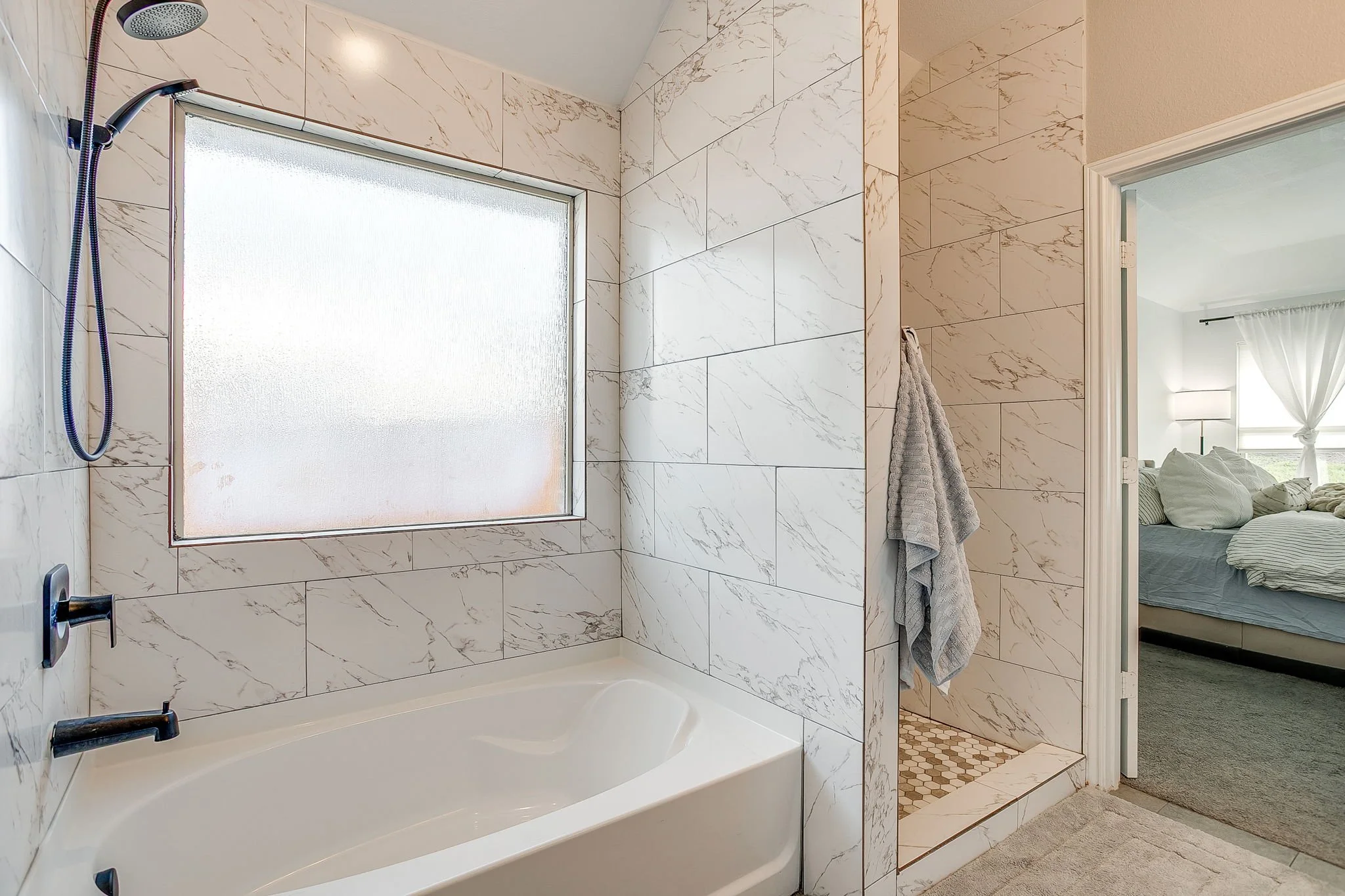 5617 Kilpatrick Ave r (32 of 46).jpg