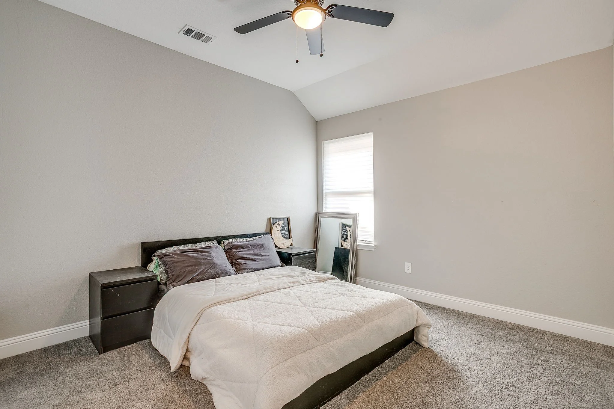 5617 Kilpatrick Ave r (34 of 46).jpg