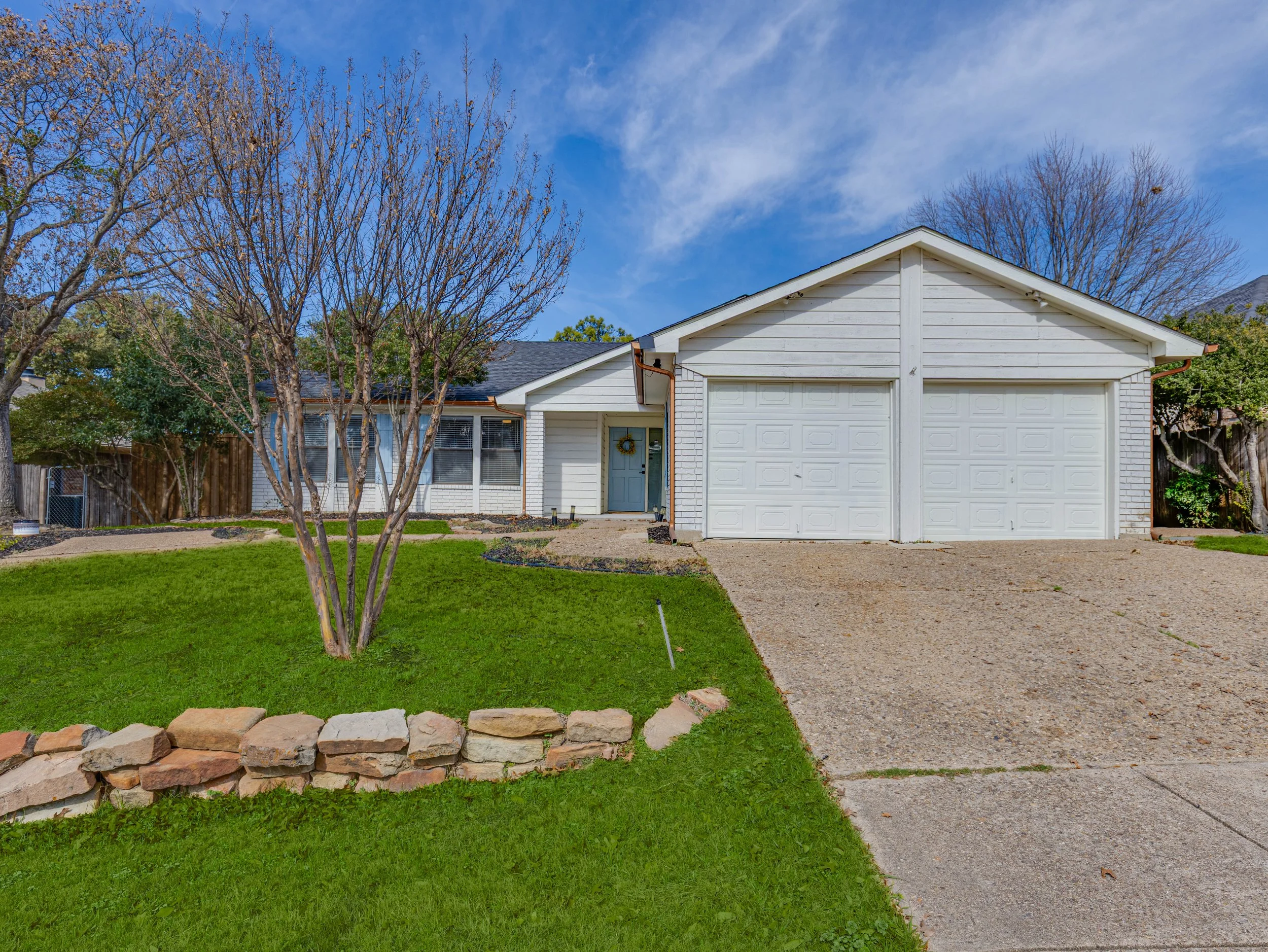 001 Front - 6705 Parkwood.jpg