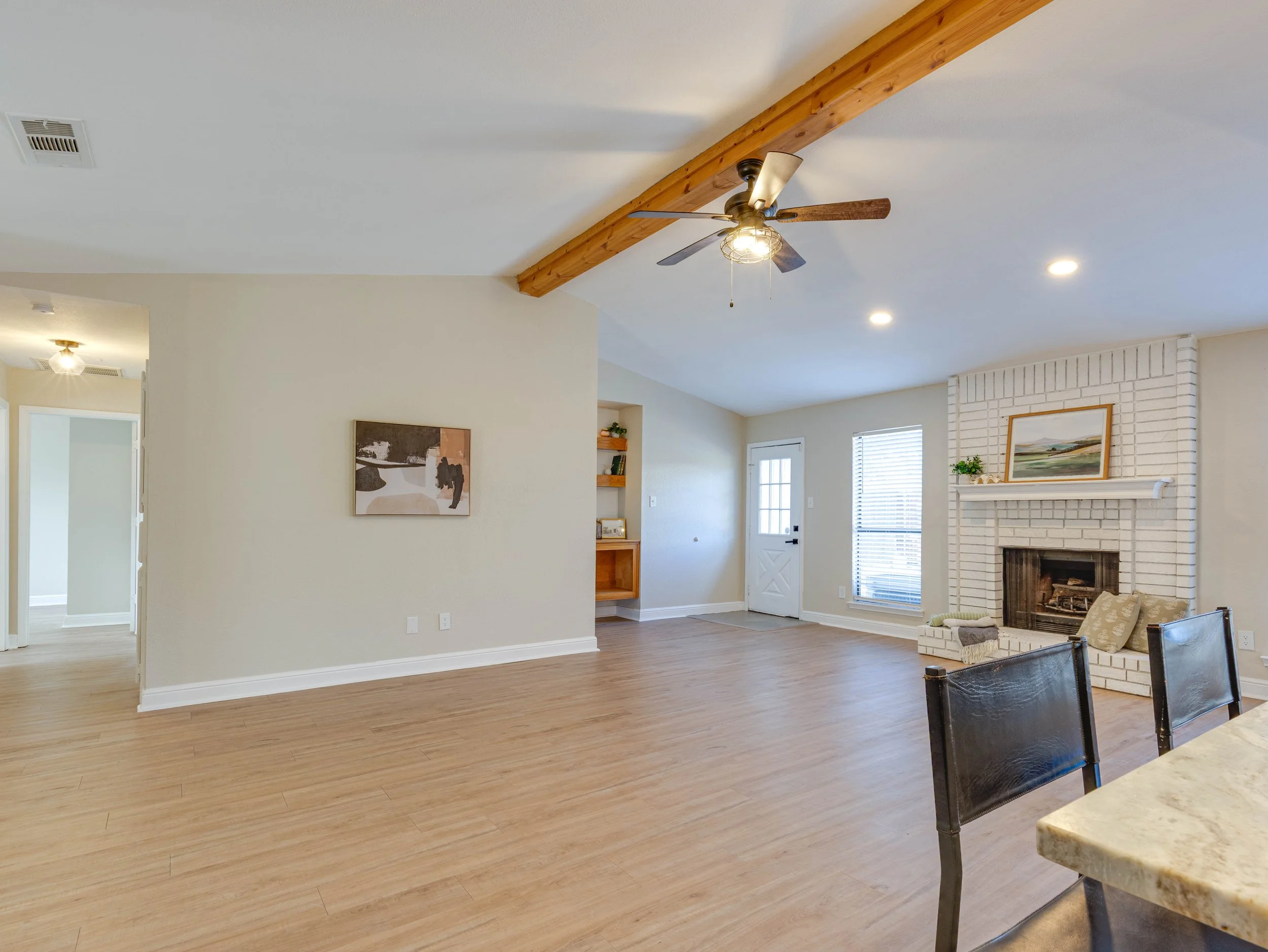 014 Living Room - 6705 Parkwood.jpg