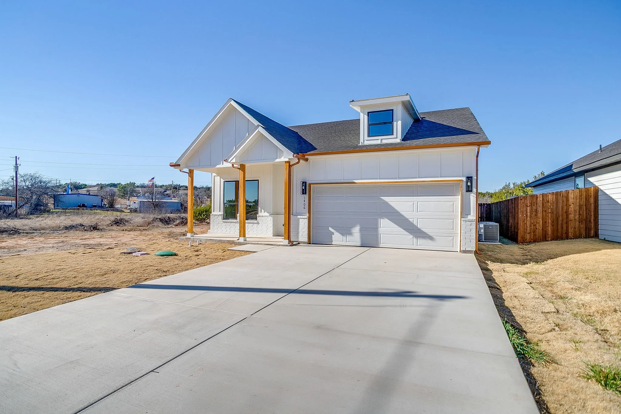 1406 Dorado Dr (16 of 58).jpg