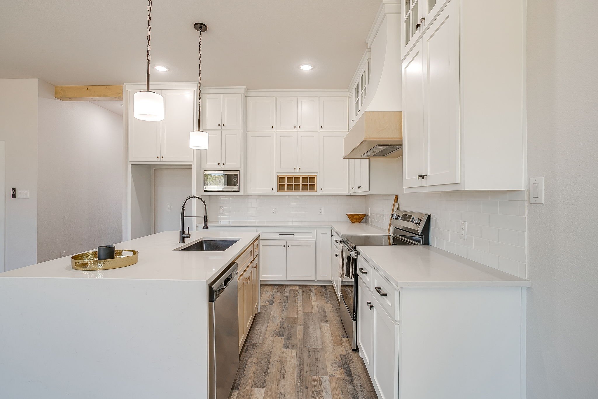 1406 Dorado Dr (33 of 58).jpg