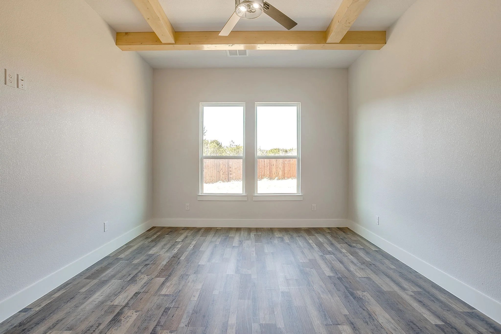 1406 Dorado Dr (35 of 58).jpg