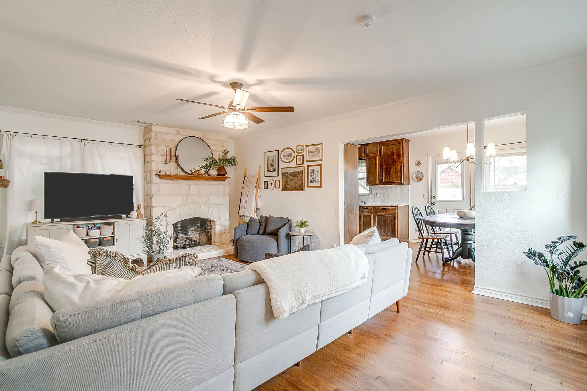 6466 Camp Bowie Blvd (25 of 61).jpg