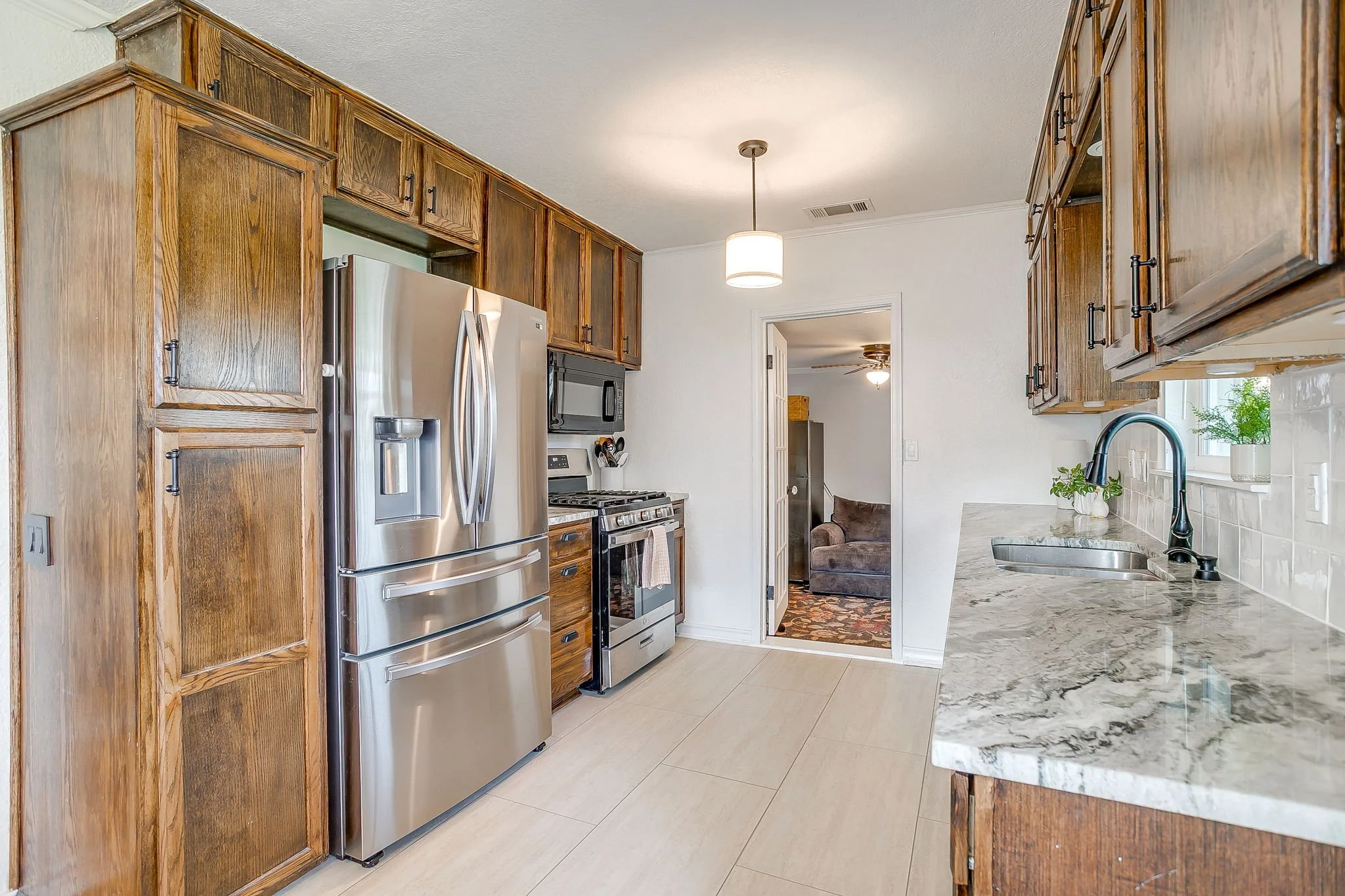 6466 Camp Bowie Blvd (31 of 61).jpg