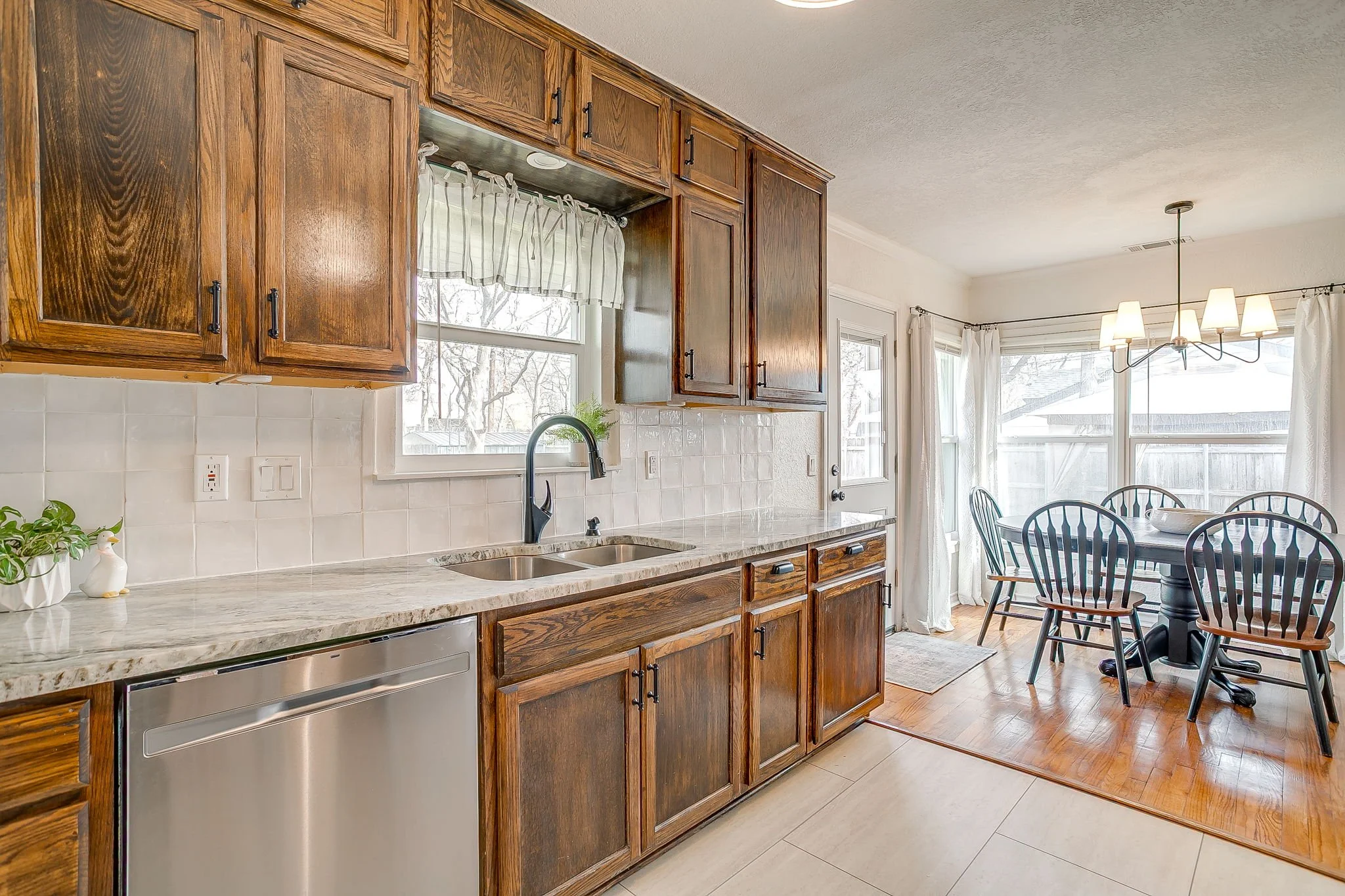 6466 Camp Bowie Blvd (34 of 61).jpg